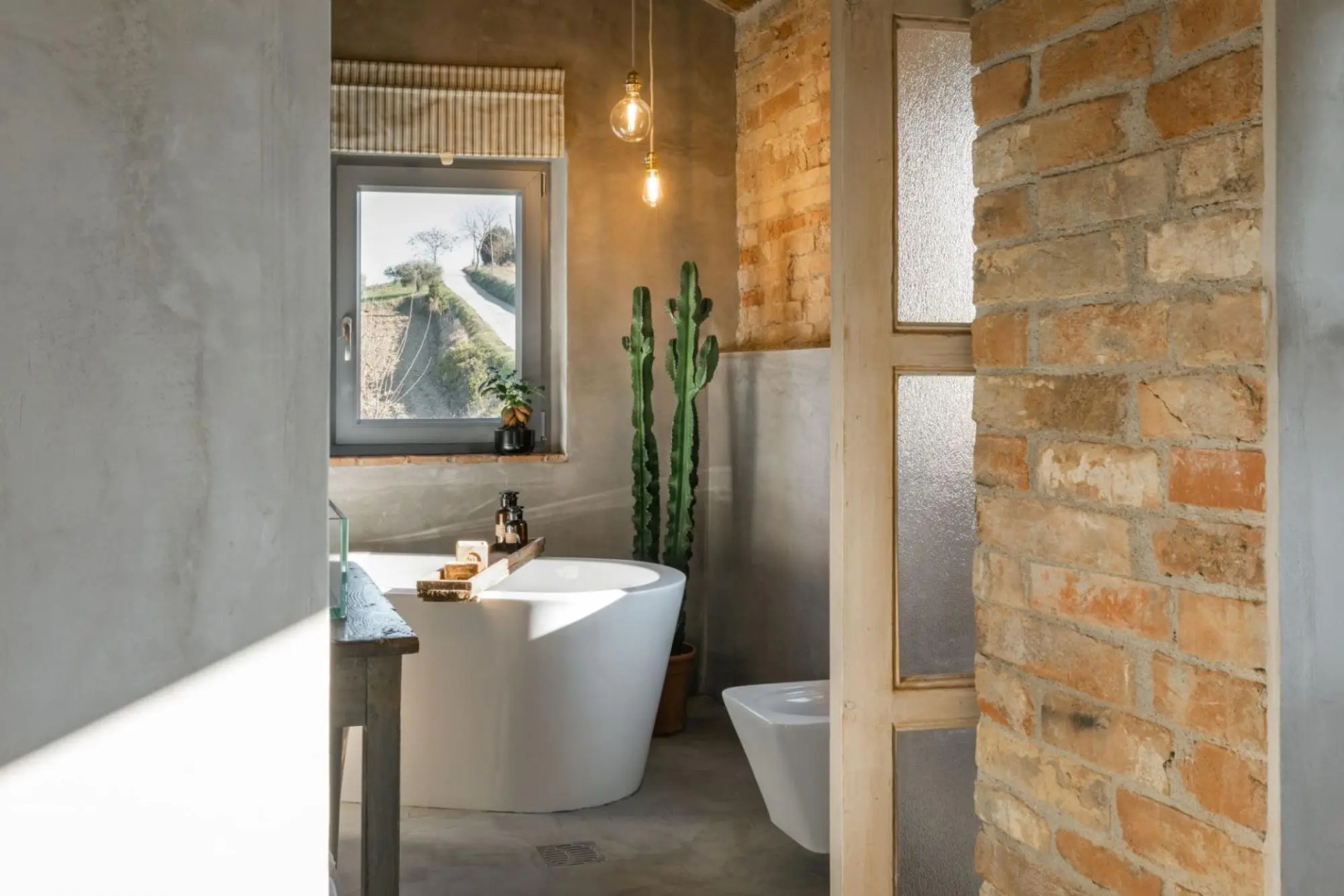 Charm and well-being in a rural setting. Dedicated to all those who seek comfort and style but love-Casa Rurale Botonto
