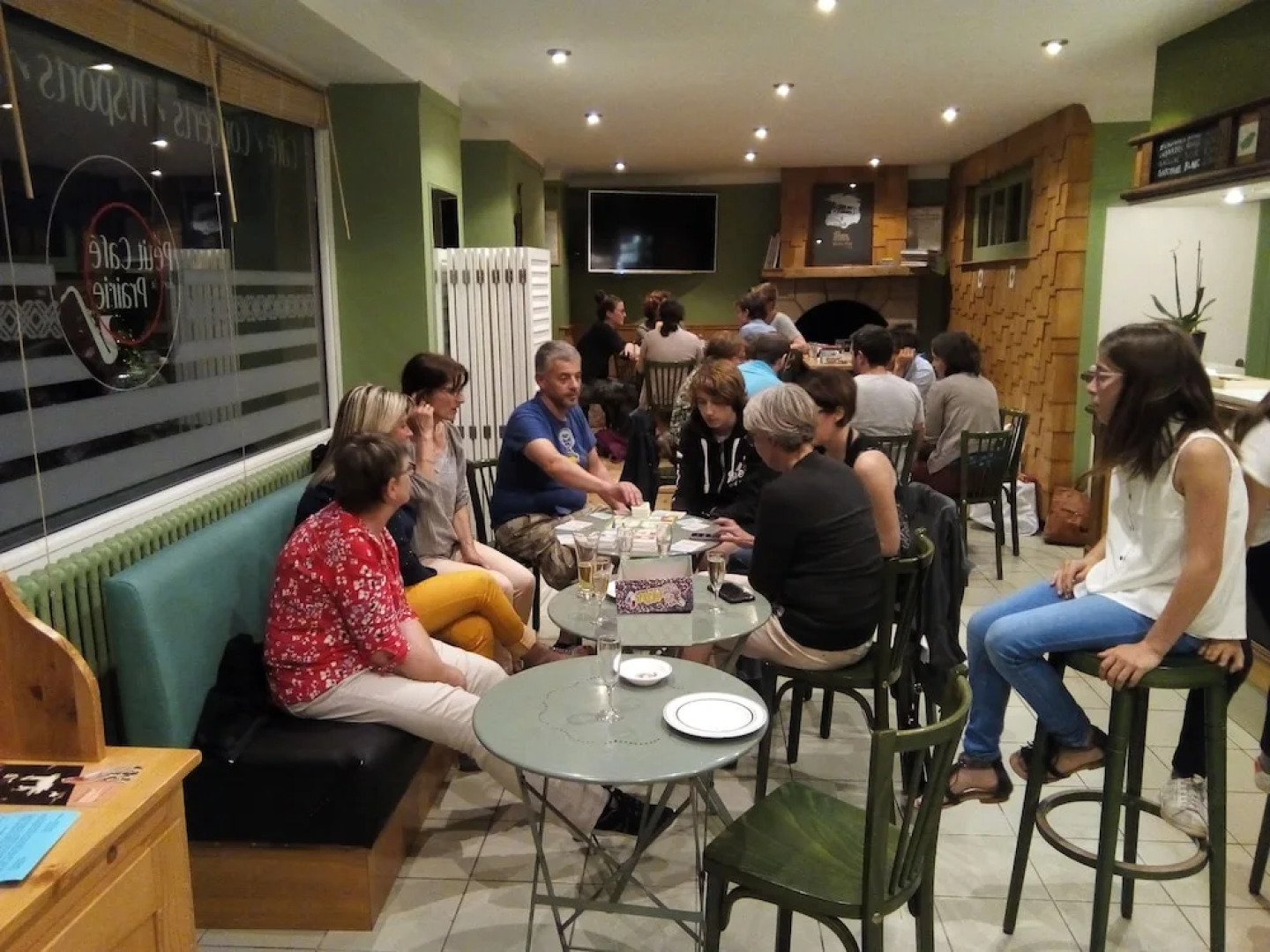 Le Petit Café dans la Prairie