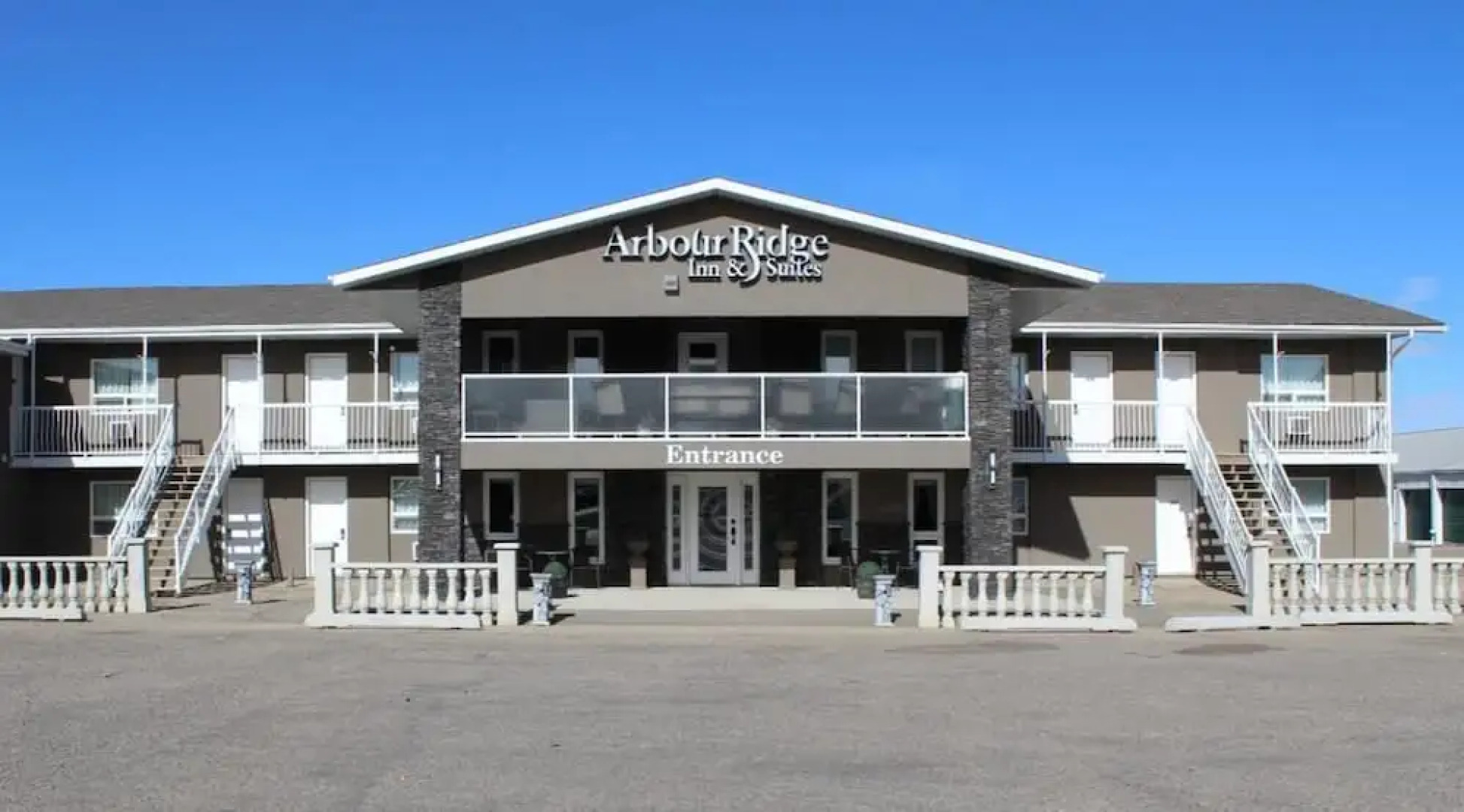 Arbour Ridge Inn & Suites