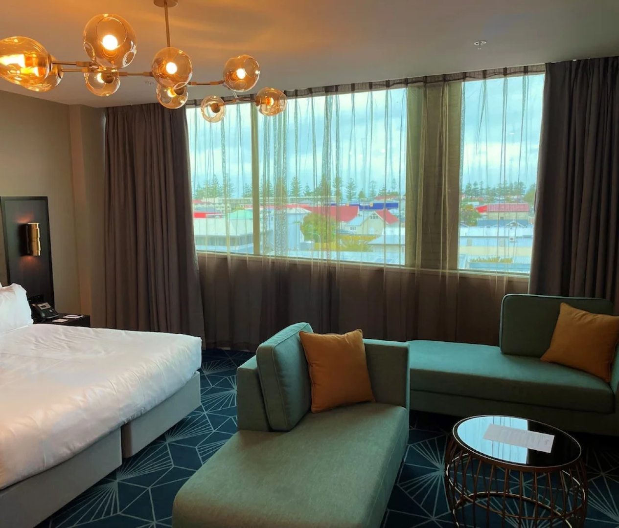 DoubleTree by Hilton Napier Hotel & Suites