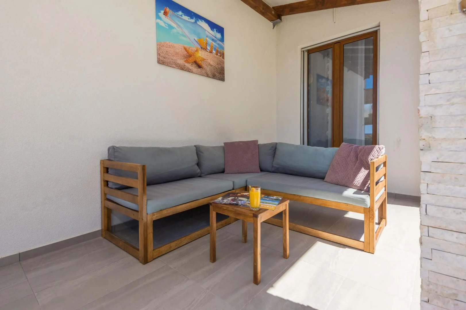 Villa M&M in Vrana with 4 bedrooms and 3 bathrooms