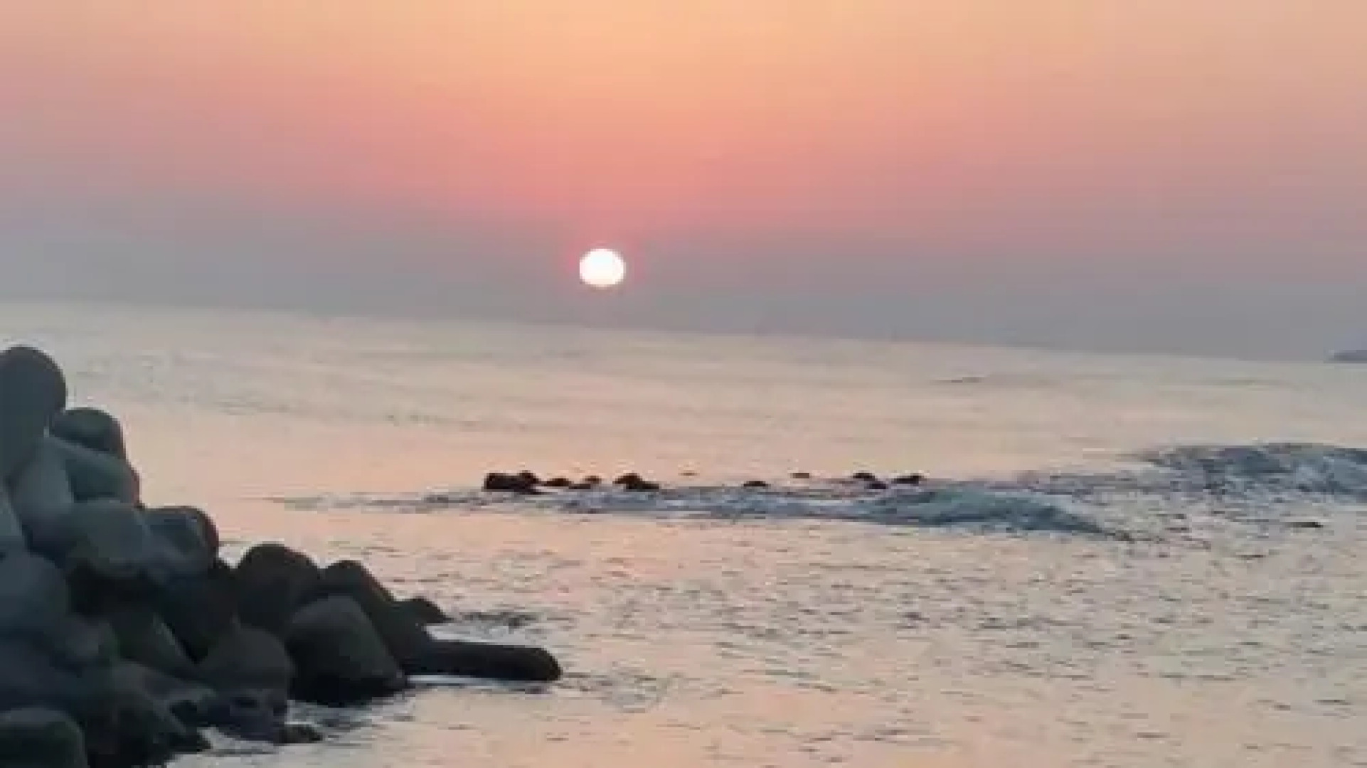 Gangneung Gyeongpoeui Hyuil Pension