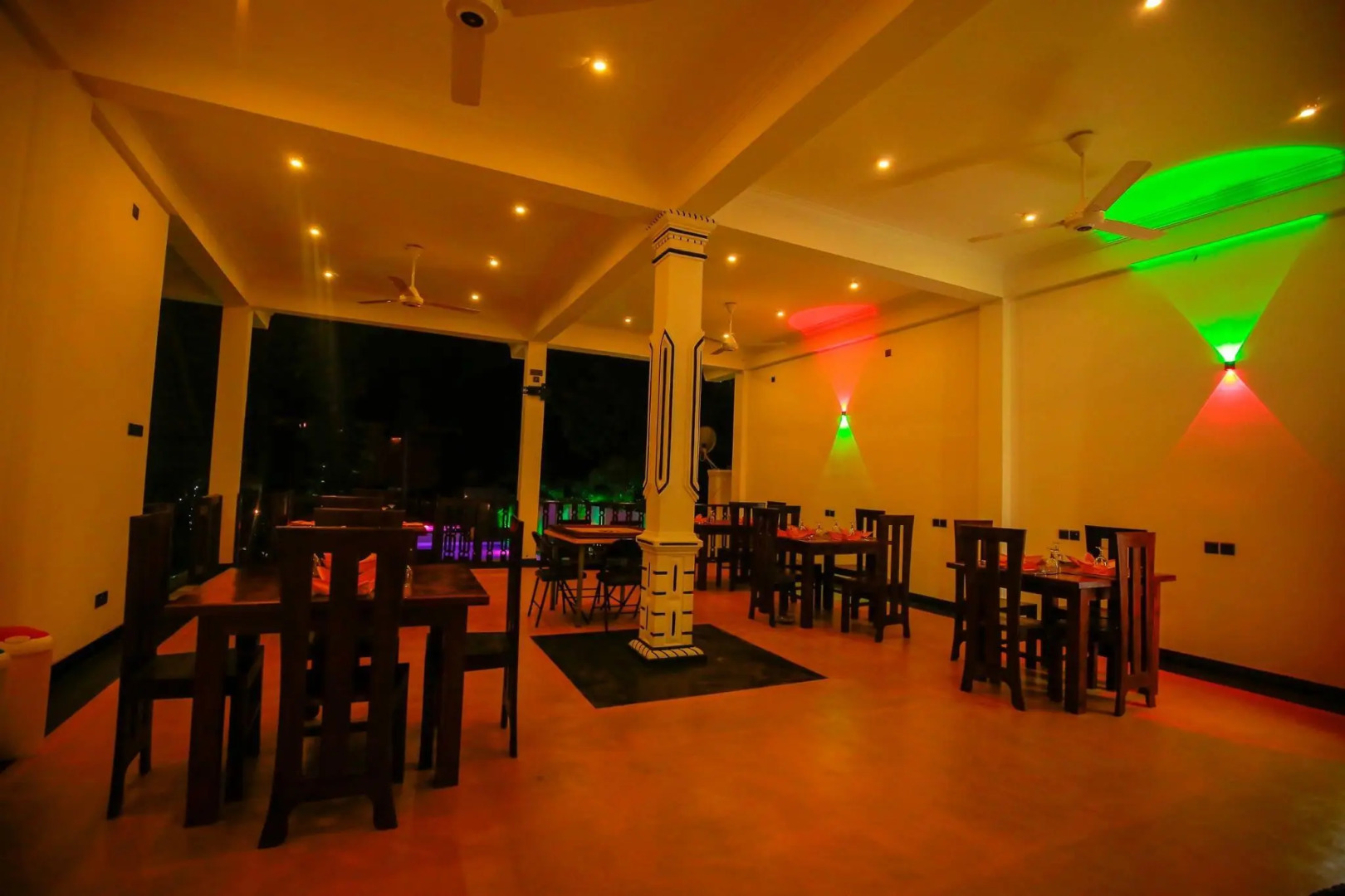 Yala Hotel River Front