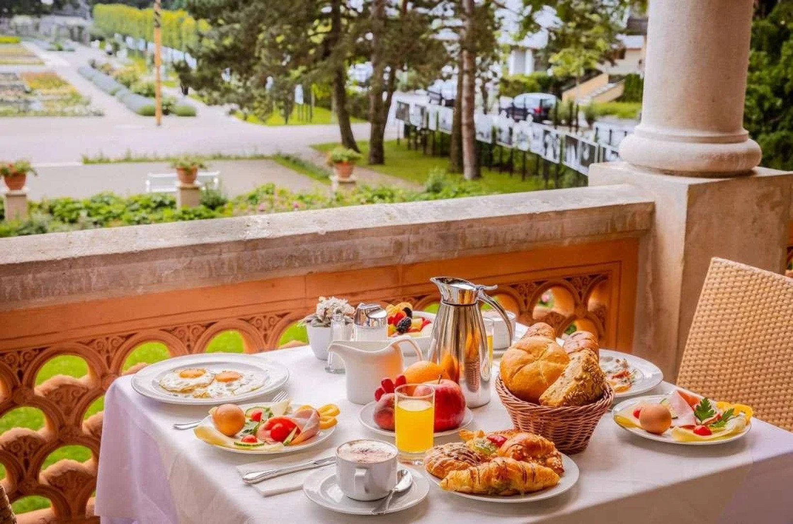 Hotel Schloss Weikersdorf