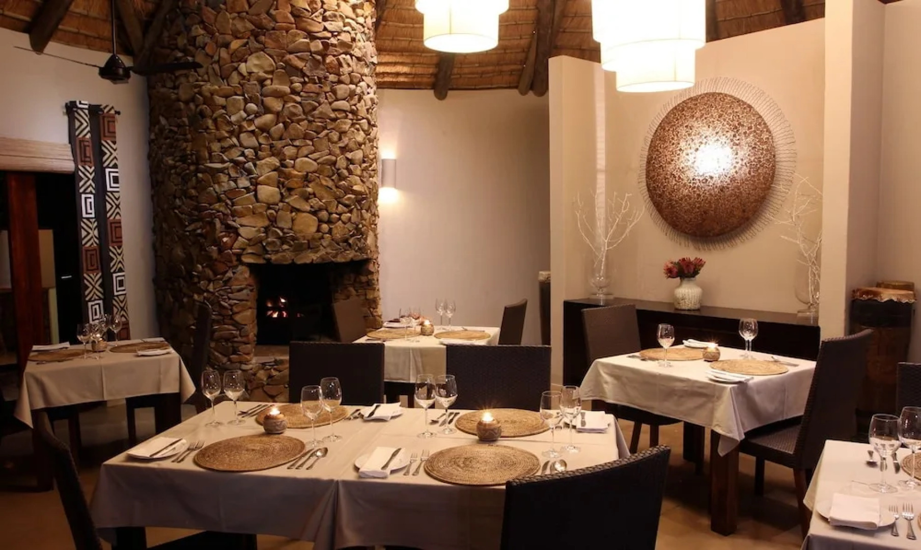 Nambiti Plains Private Game Lodge