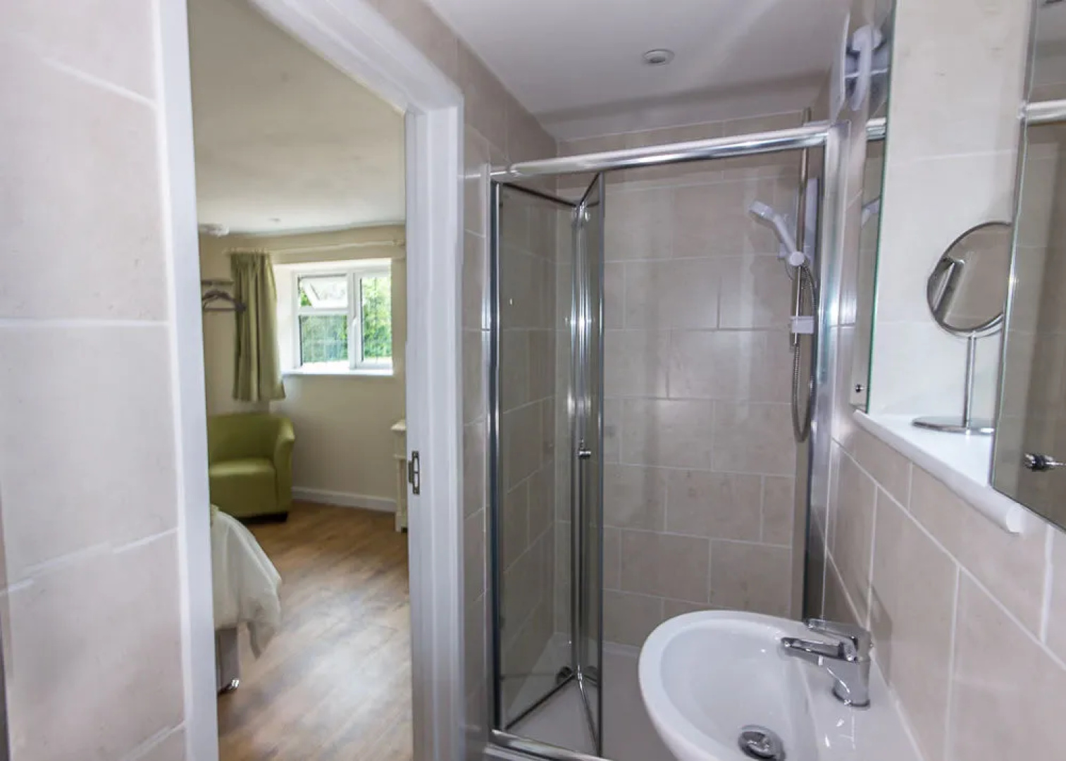 Amberwood Bed and Breakfast