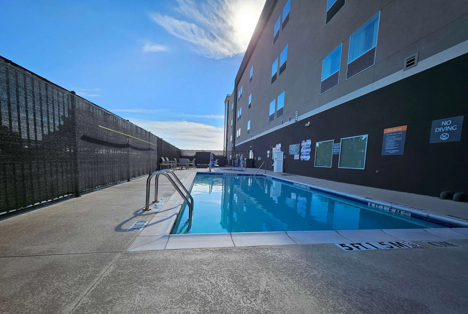 La Quinta Inn and Suites by Wyndham - Red Oak TX IH-35E