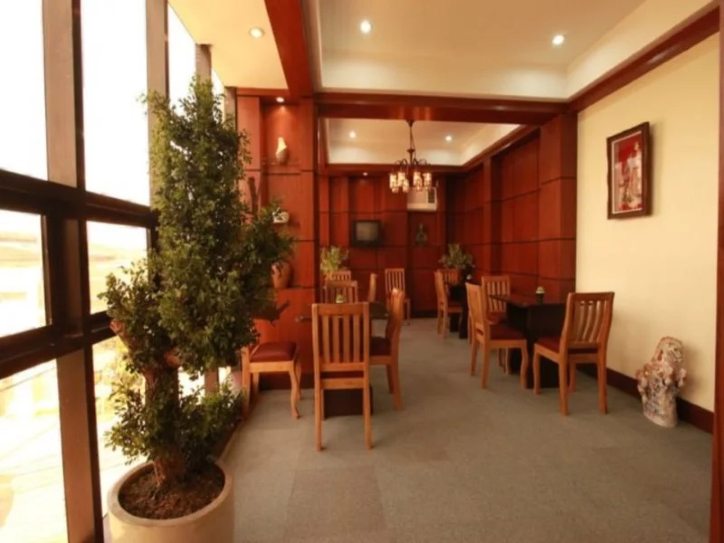 Ey Miners Suites Navarro