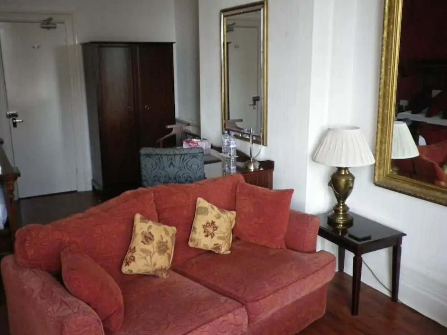 Willow Tree Lodge Hotel