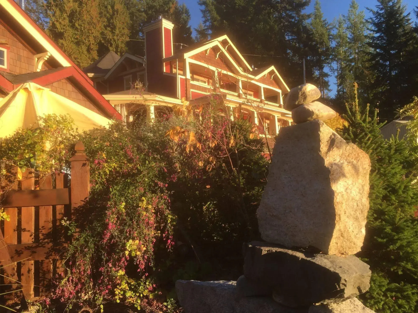 The Tuwanek Hotel and Spa