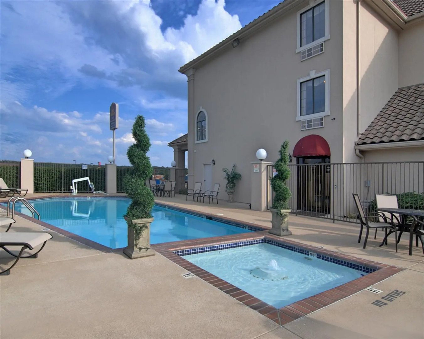 Best Western Plus Southpark Inn & Suites