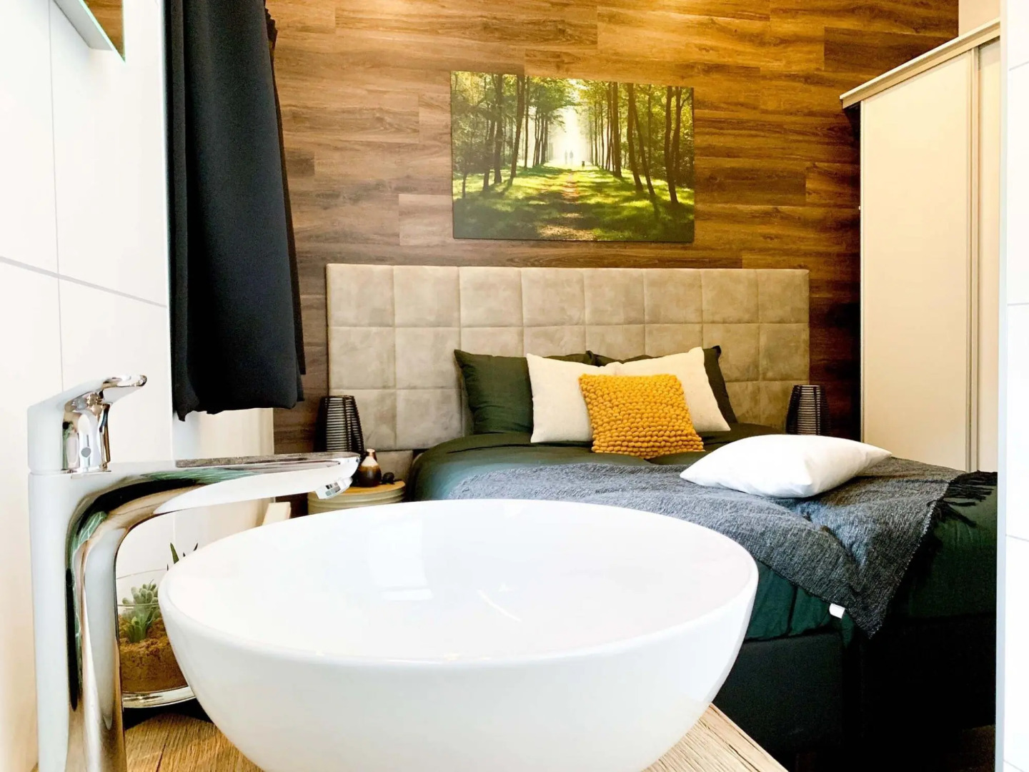 Modern chalet with spa and sauna, in a holiday park on the Veluwe