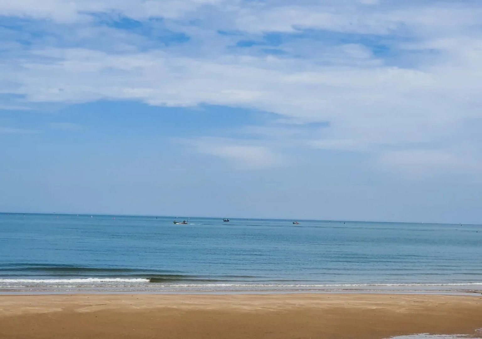 Rattana Pura Beach Resort