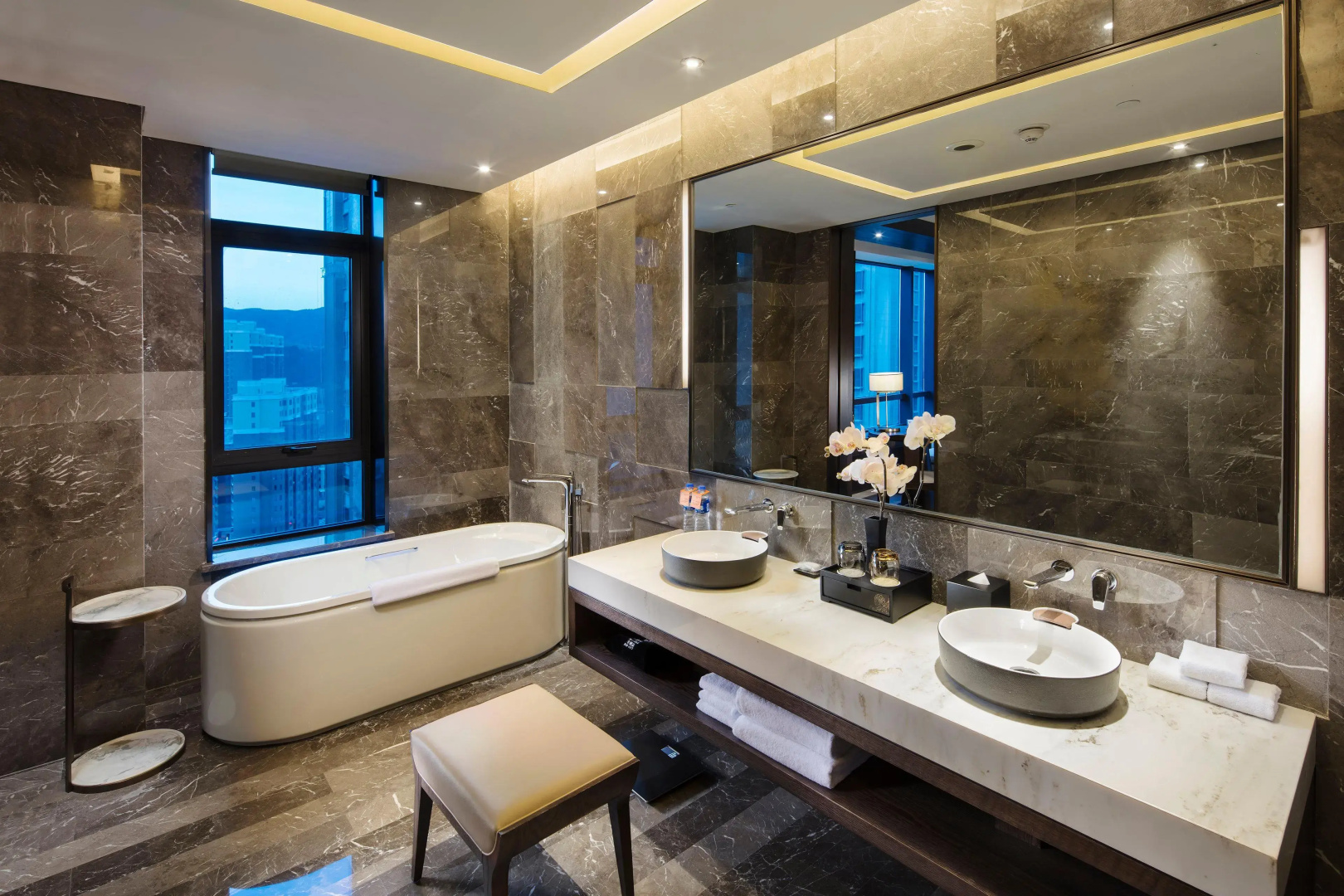 Holiday Inn Zhangjiakou Downtown by IHG