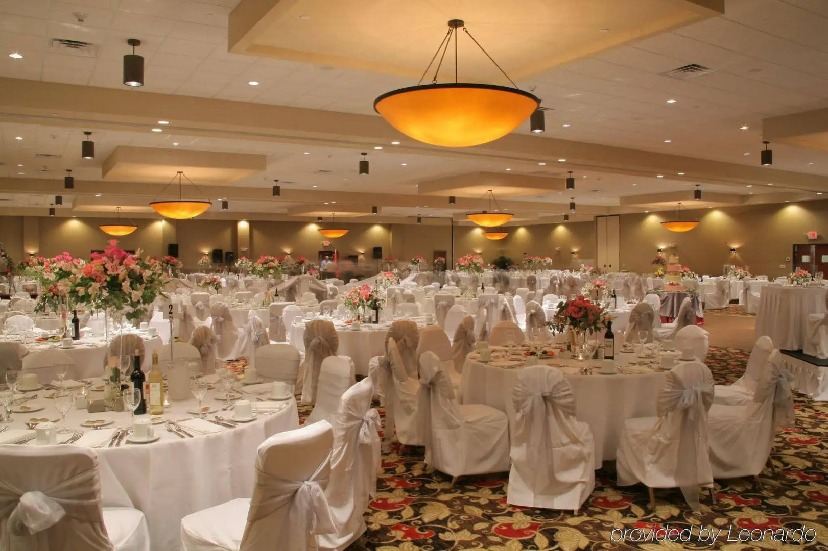 Crowne Plaza Milwaukee Airport by IHG