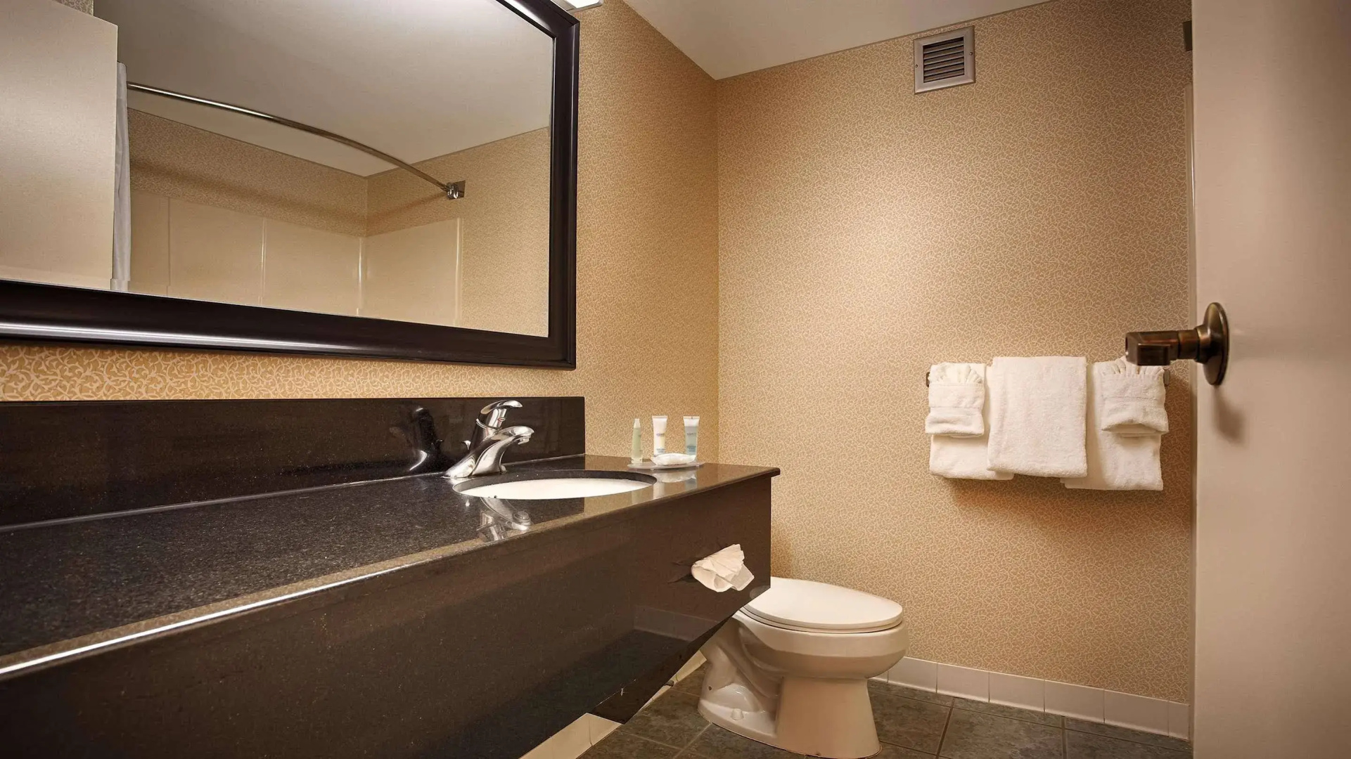 Best Western Staunton Inn
