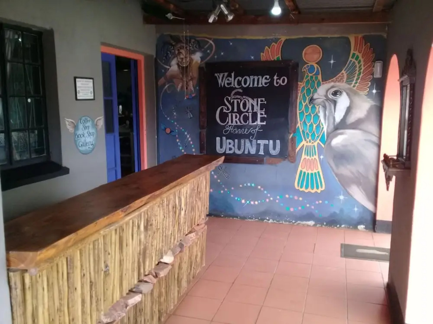 Stone Circle Lodge & Backpackers