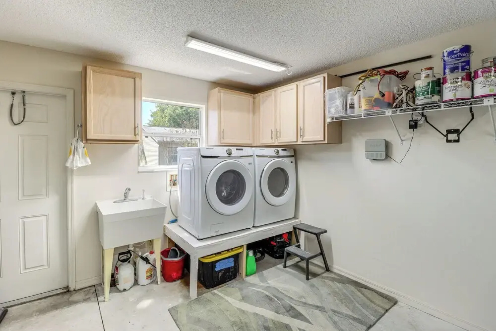 Renovated Home in The Villages w/ Lanai, Golf Cart