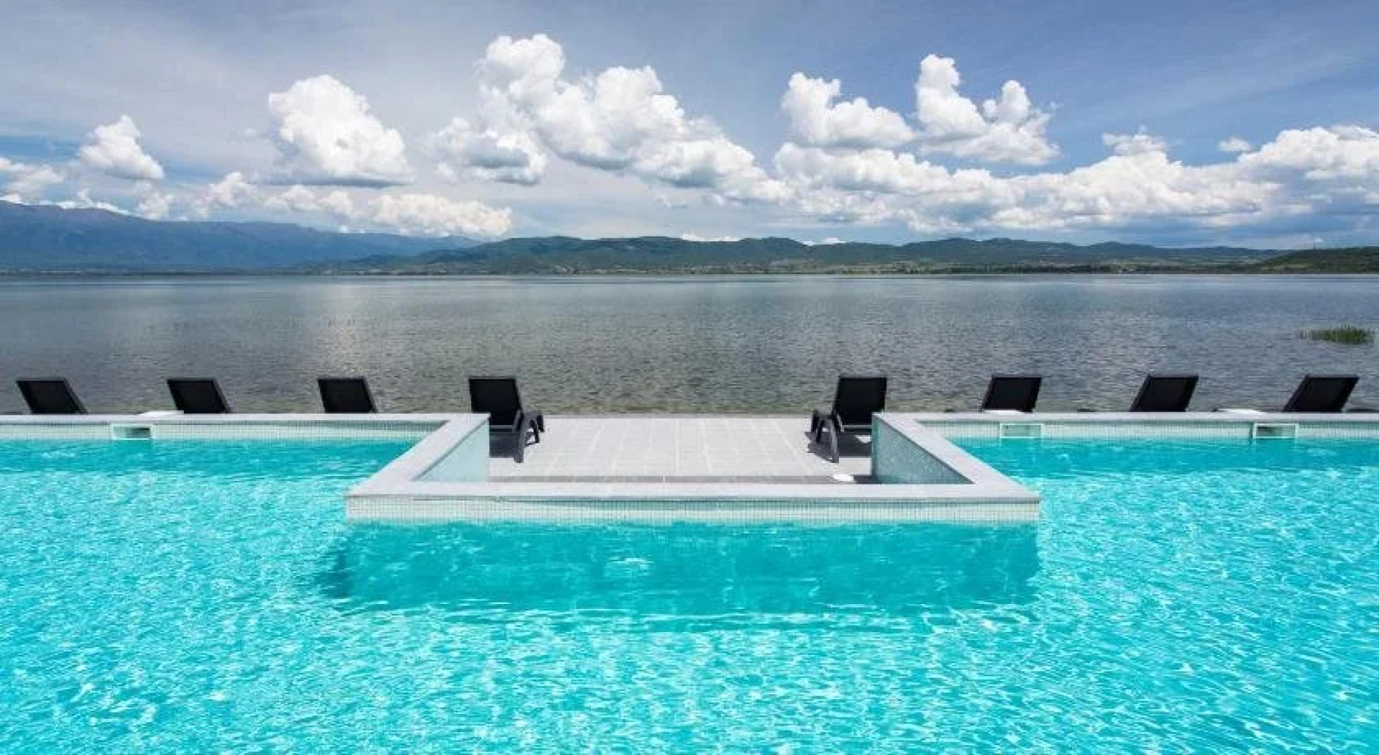 Hotel Romantique Plaza Dojran