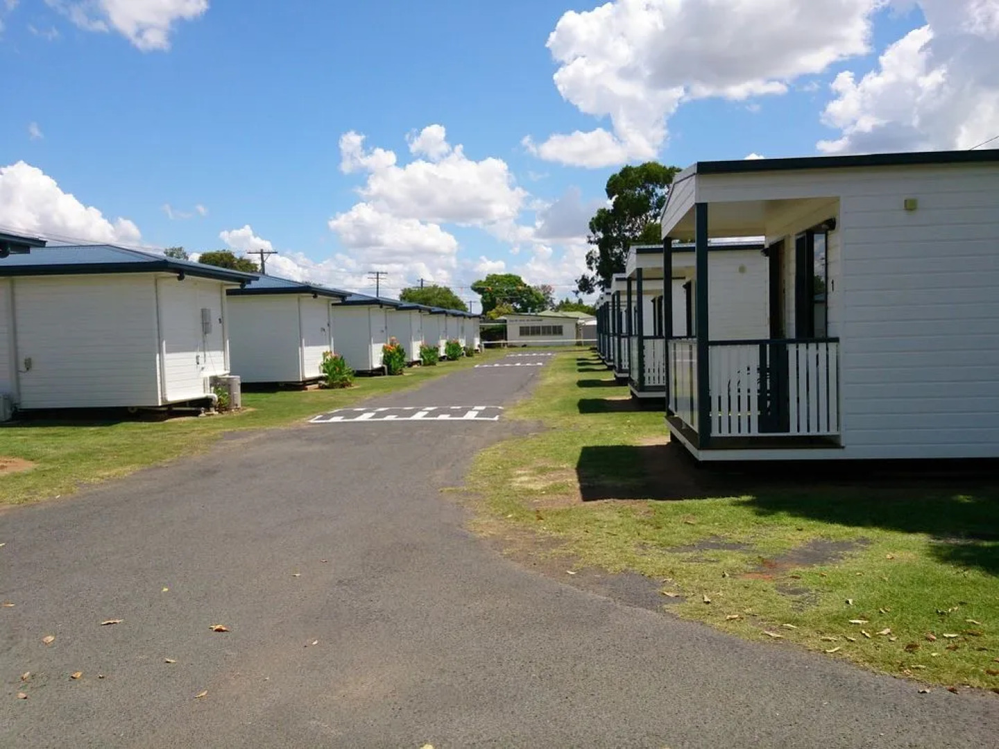 Cypress Pines Studio Villas