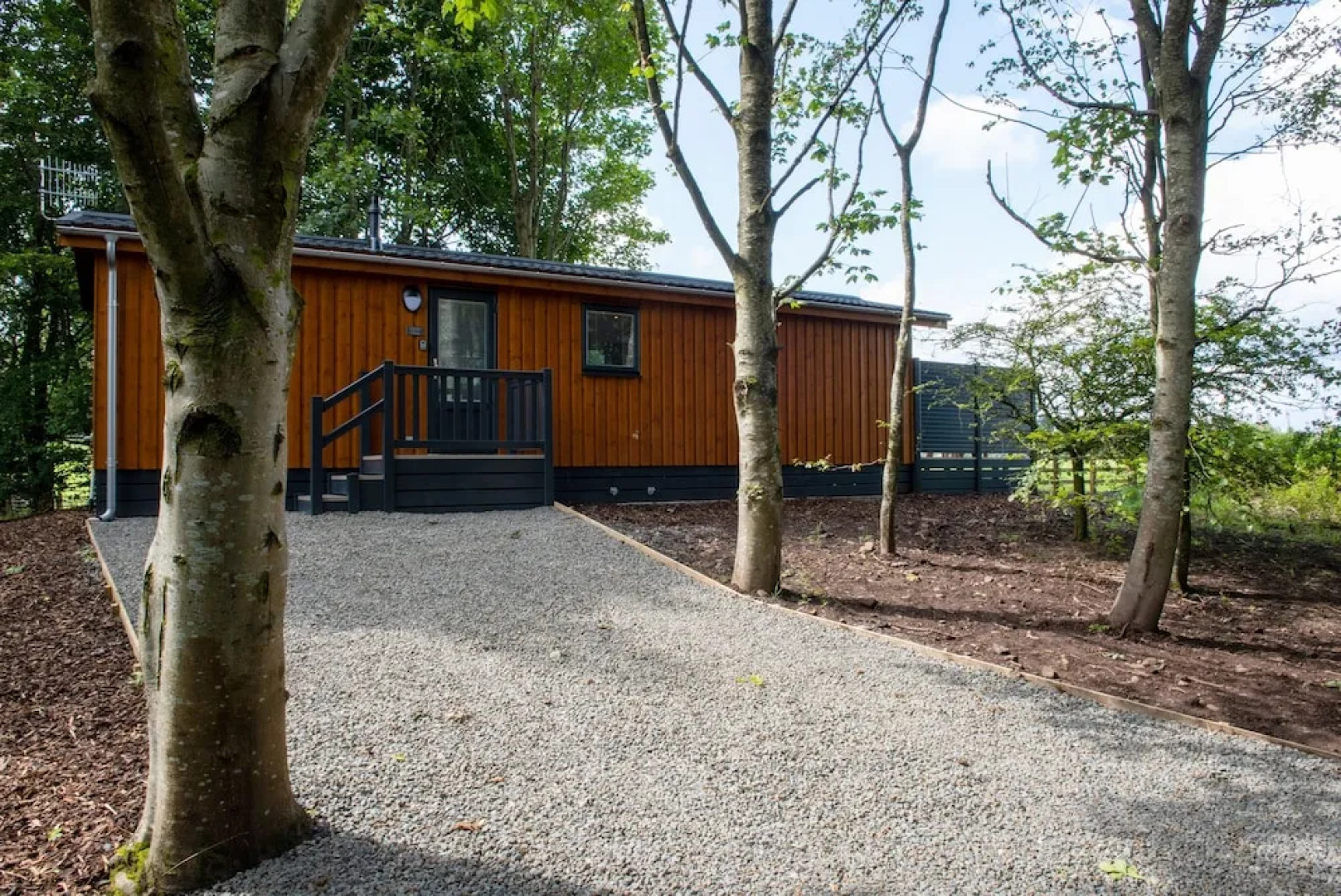 Super King Lodge-sleeps 2-hottub-sea View