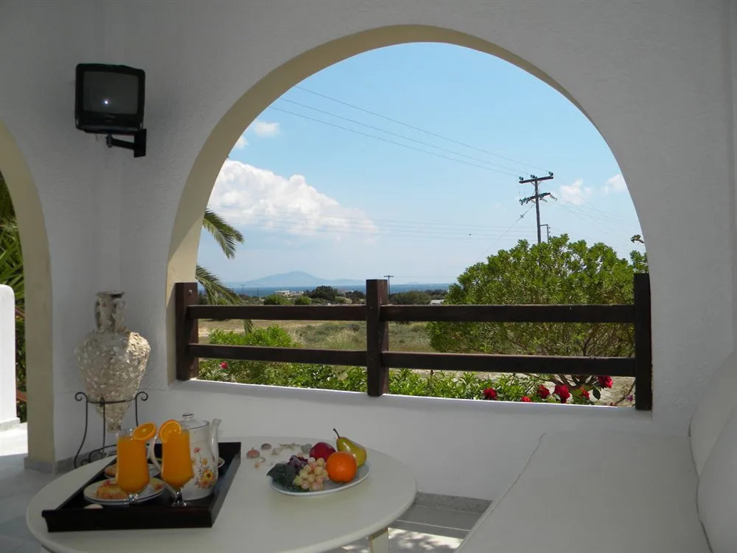 Faros Villa small hotel & restaurant