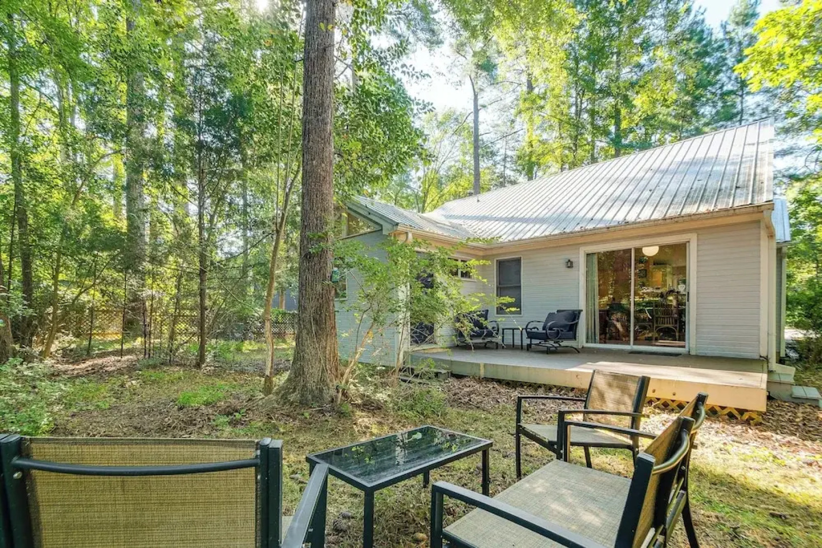 Carrboro Quaint! 2 Mi to Heart of Chapel Hill!