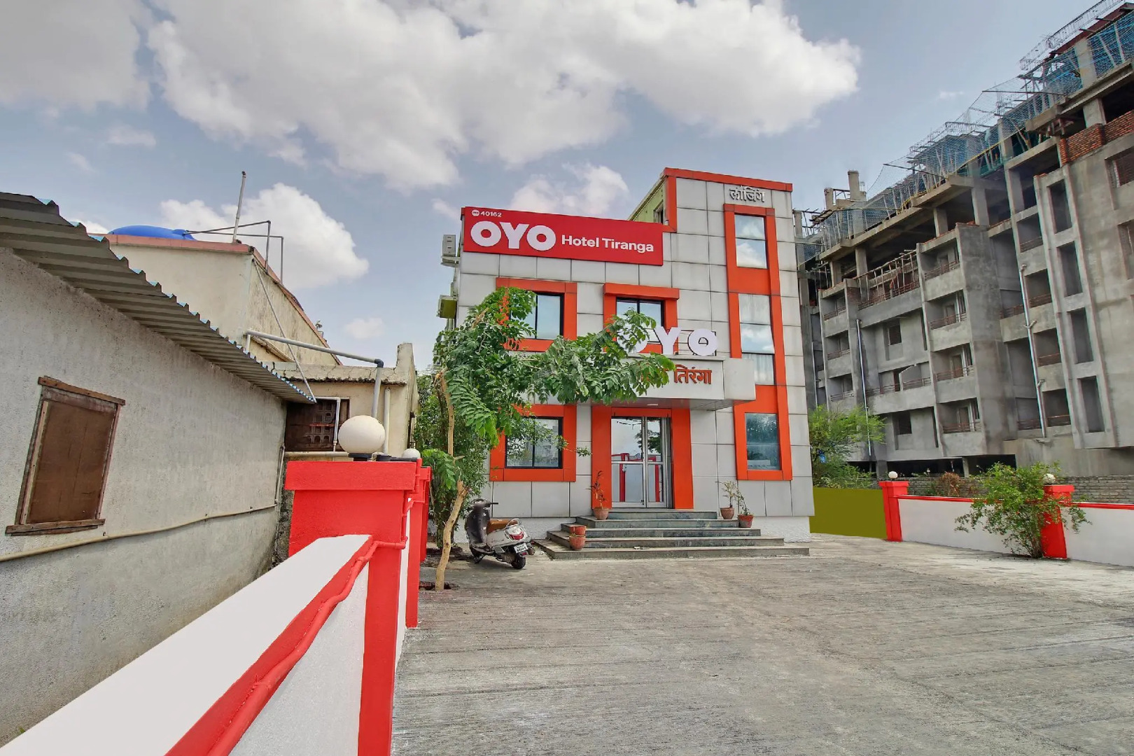 OYO 40162 Hotel Tiranga