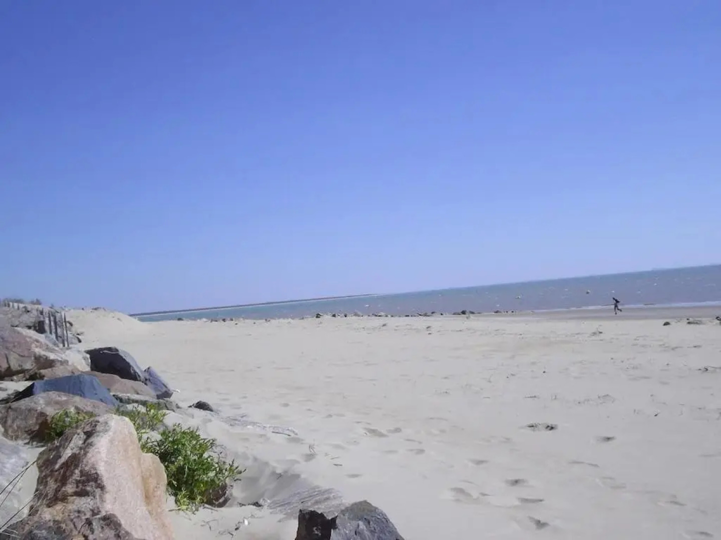 Appartement rez-de-chaussée 500 m de la plage Ste Anne