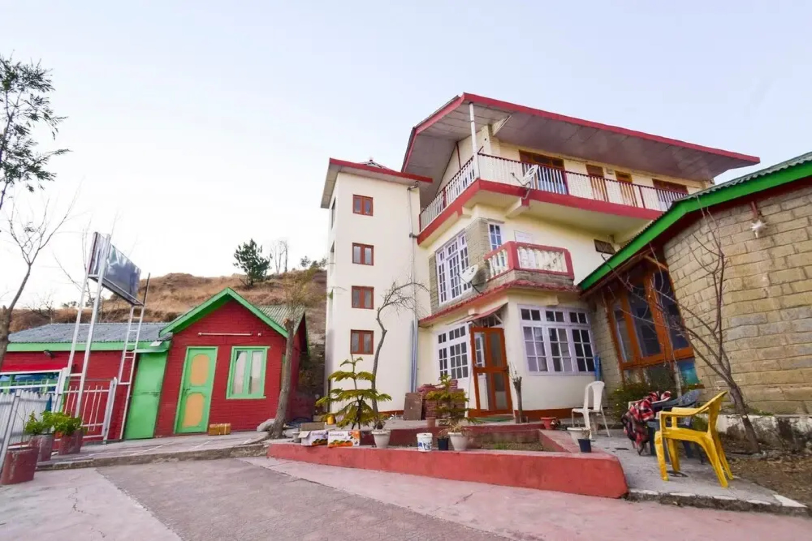 OYO 29251 The Roam Way