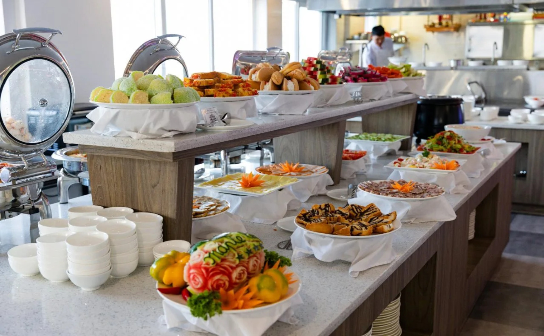 Maple Leaf Hotel & Apartment