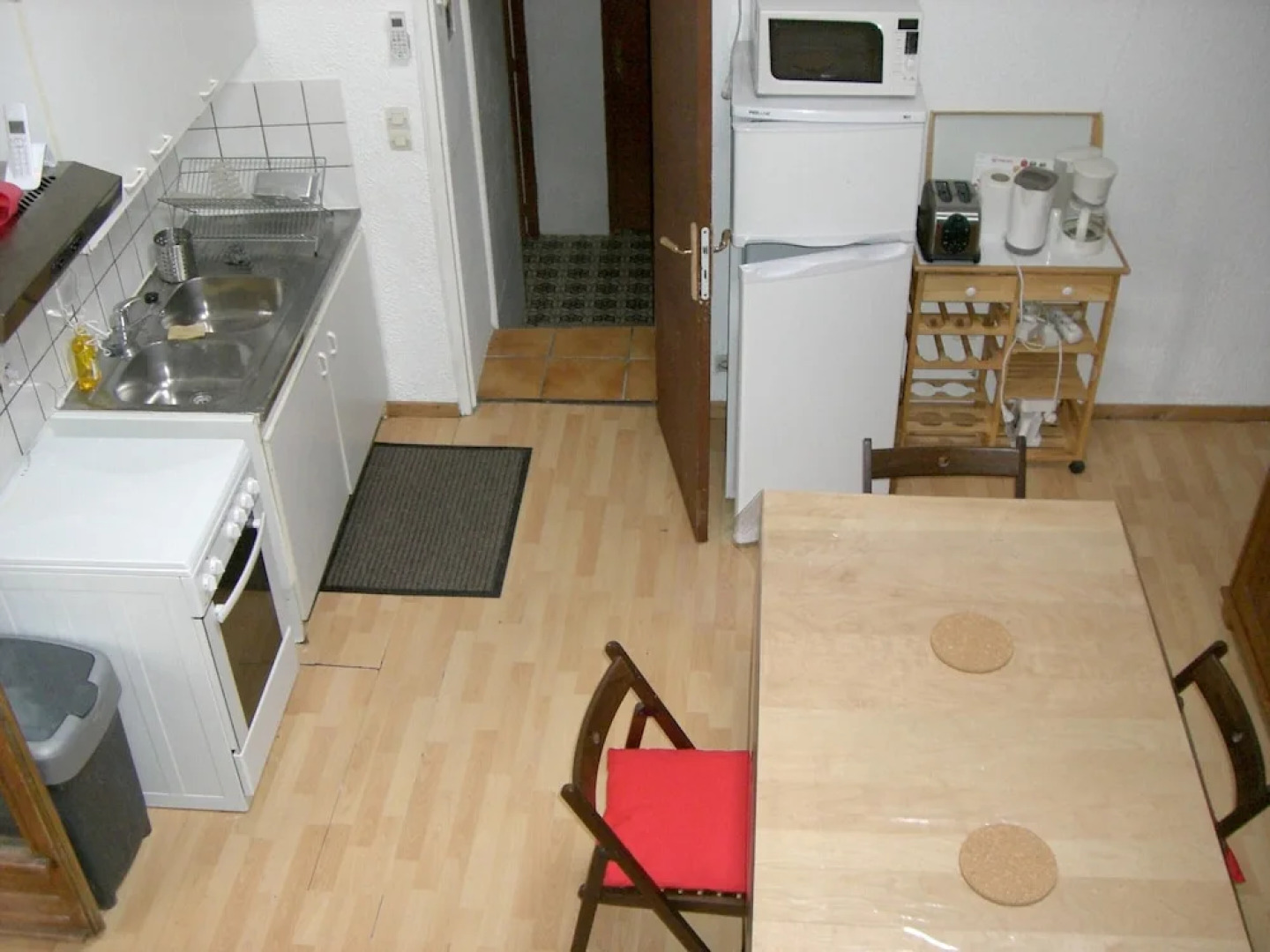 House With 3 Bedrooms in Noves, With Furnished Terrace and Wifi - 80 k