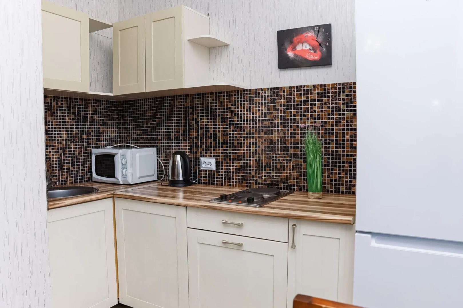 Leto Apart (Лето Апарт) на улице Революции 52Б