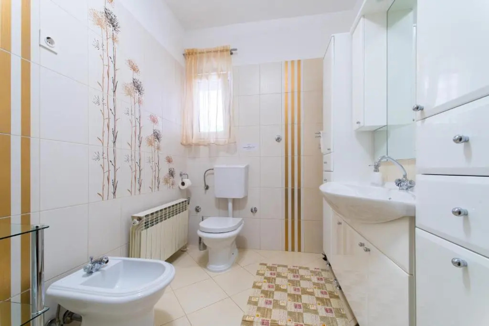 Villa Klara with 72 sqm pool and view on Split and islands