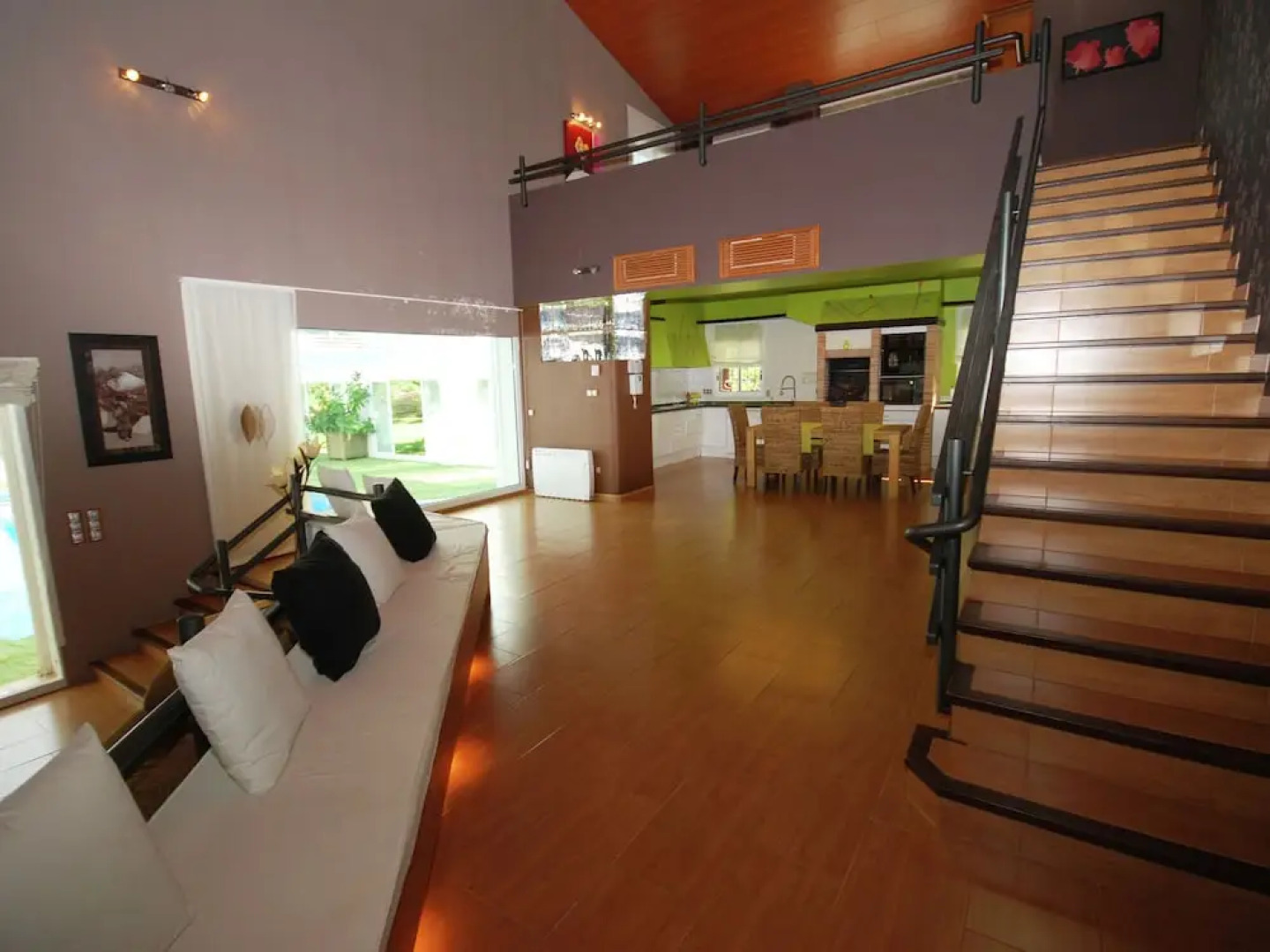 Modern Villa in Santa Cristina D'aro With Swimming Pool