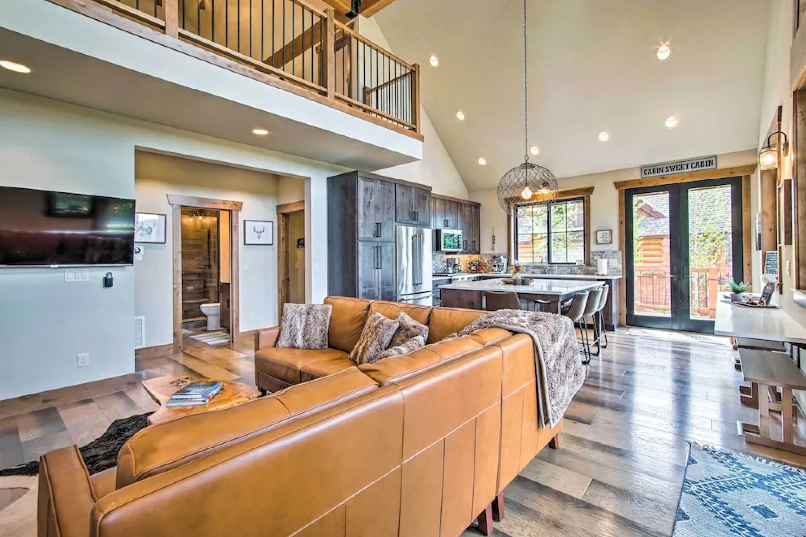 Soak, Night Ski & Explore! Cle Elum Mtn-view Cabin