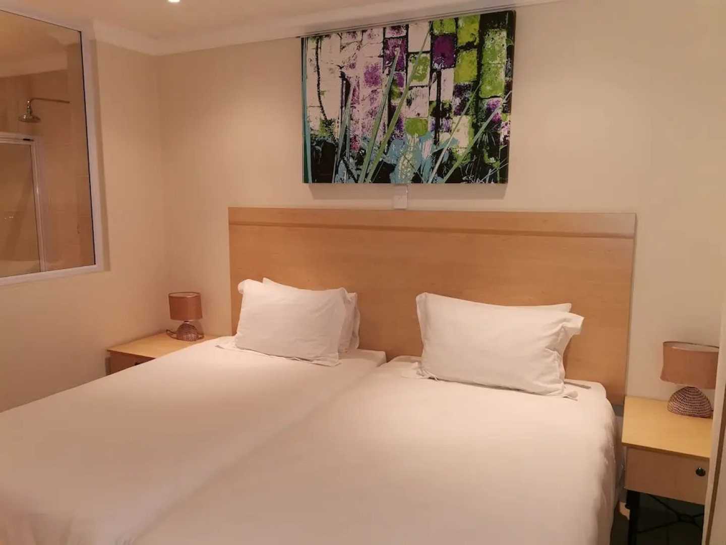 17 on 13th Guest House