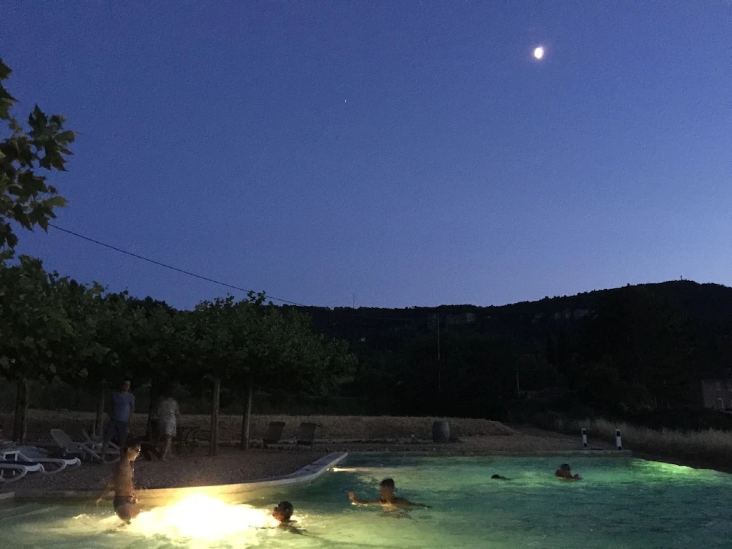 Bastide Casa Mira au domaine d' Esclatesang, 5 ha, Apt, parc du Luberon