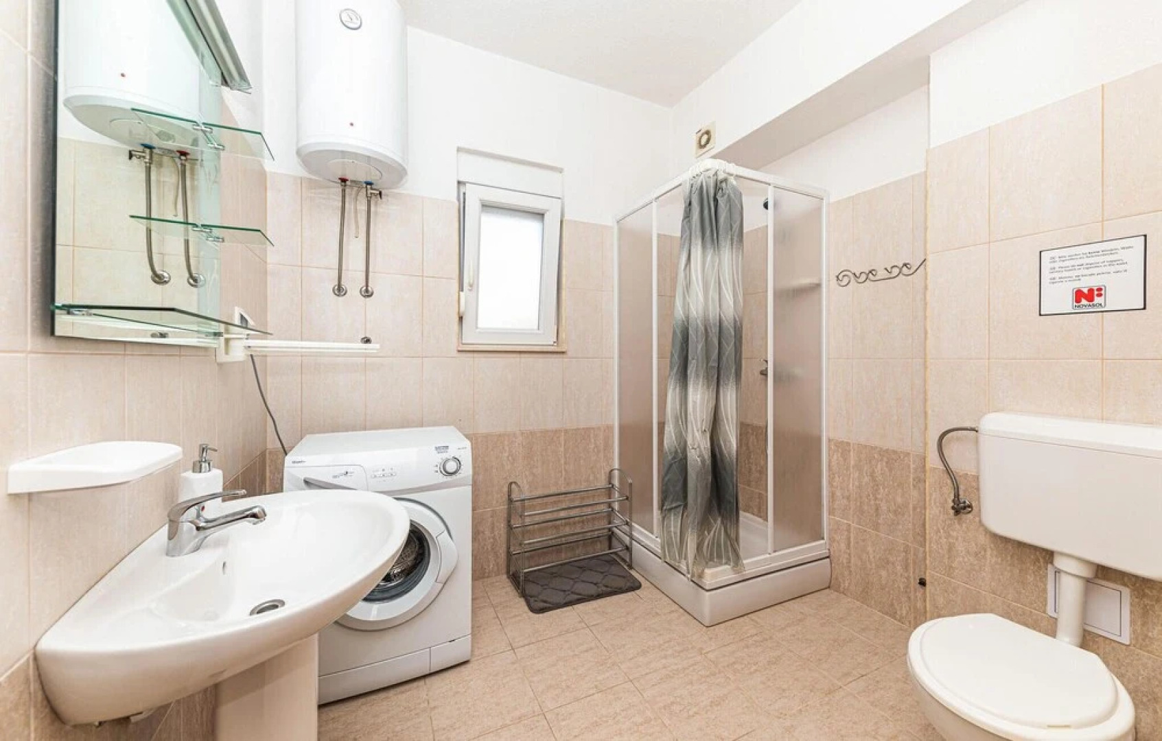 Beautiful Apartment in Kastel Stari With 3 Bedrooms, Outdoor Swimming Pool and Sauna