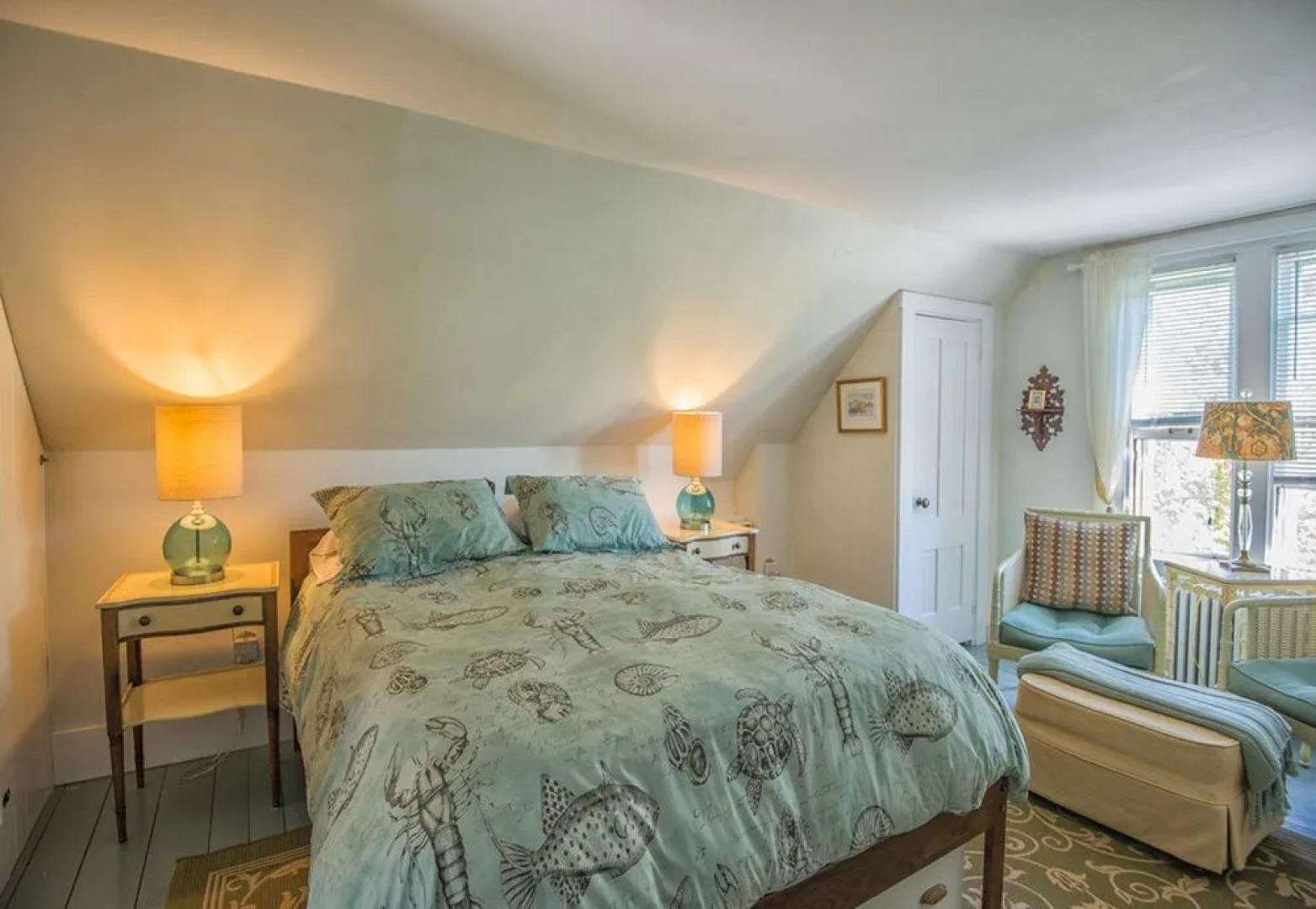 Honeysuckle Hill Inn