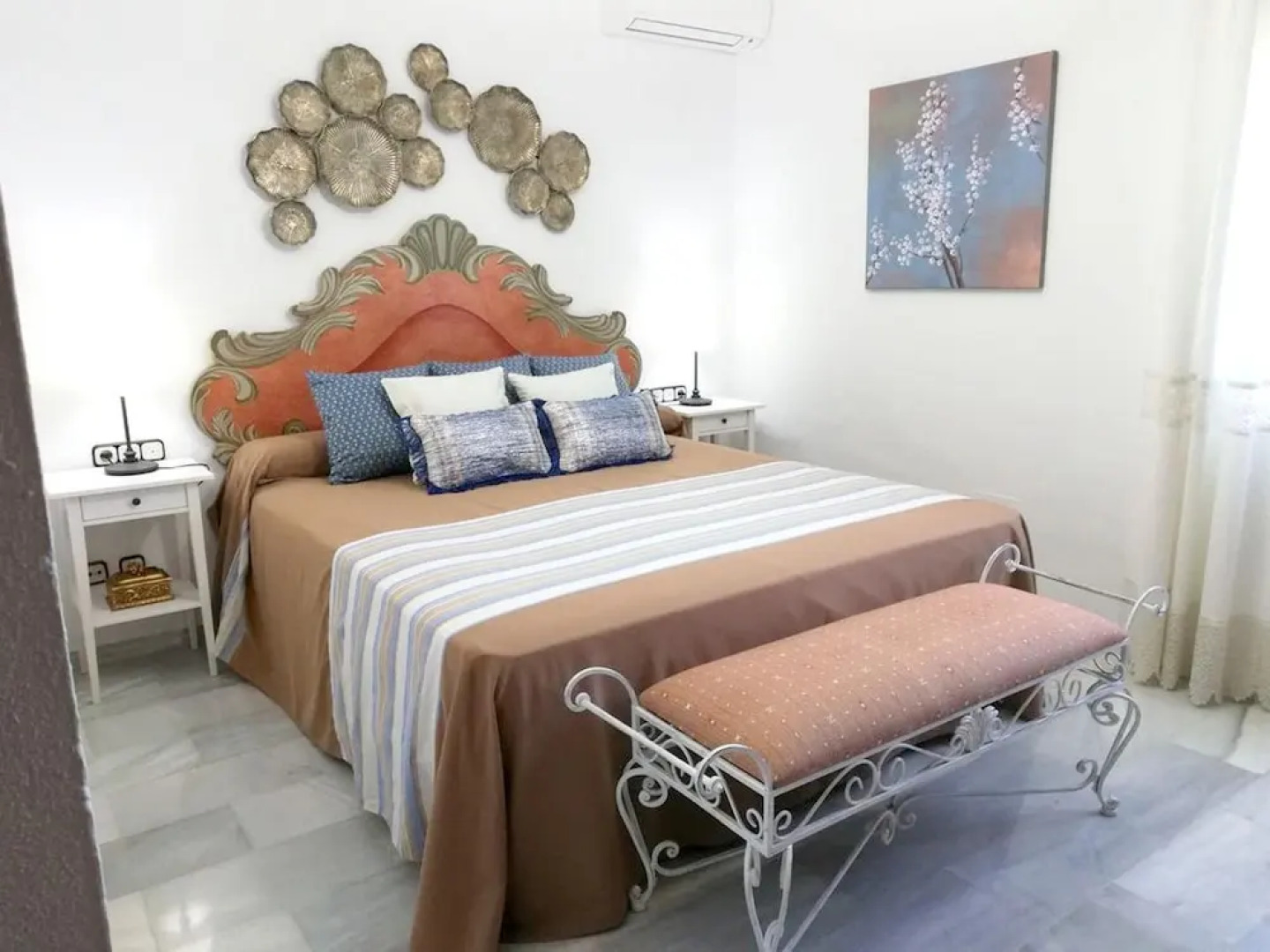 Villa With 5 Bedrooms in Istán, With Wonderful Lake View, Private Pool, Enclosed Garden - 15 km From the Beach