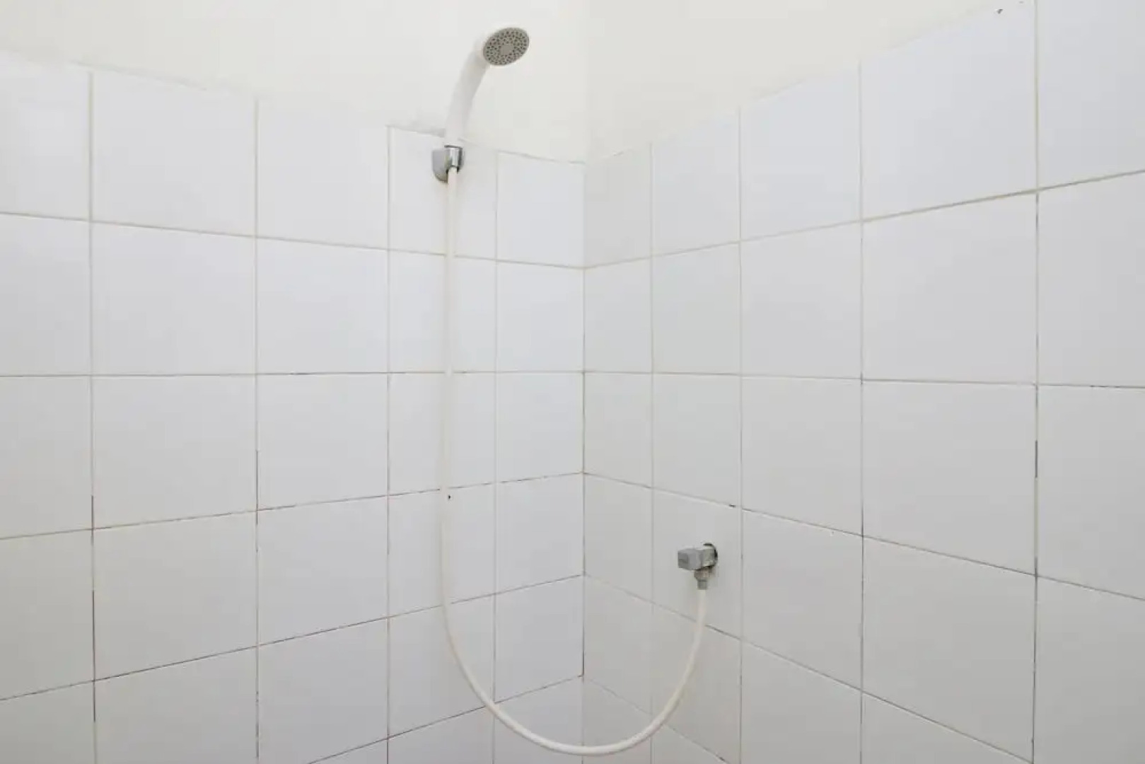 Airy Eco Singkawang Barat Diponegoro 32