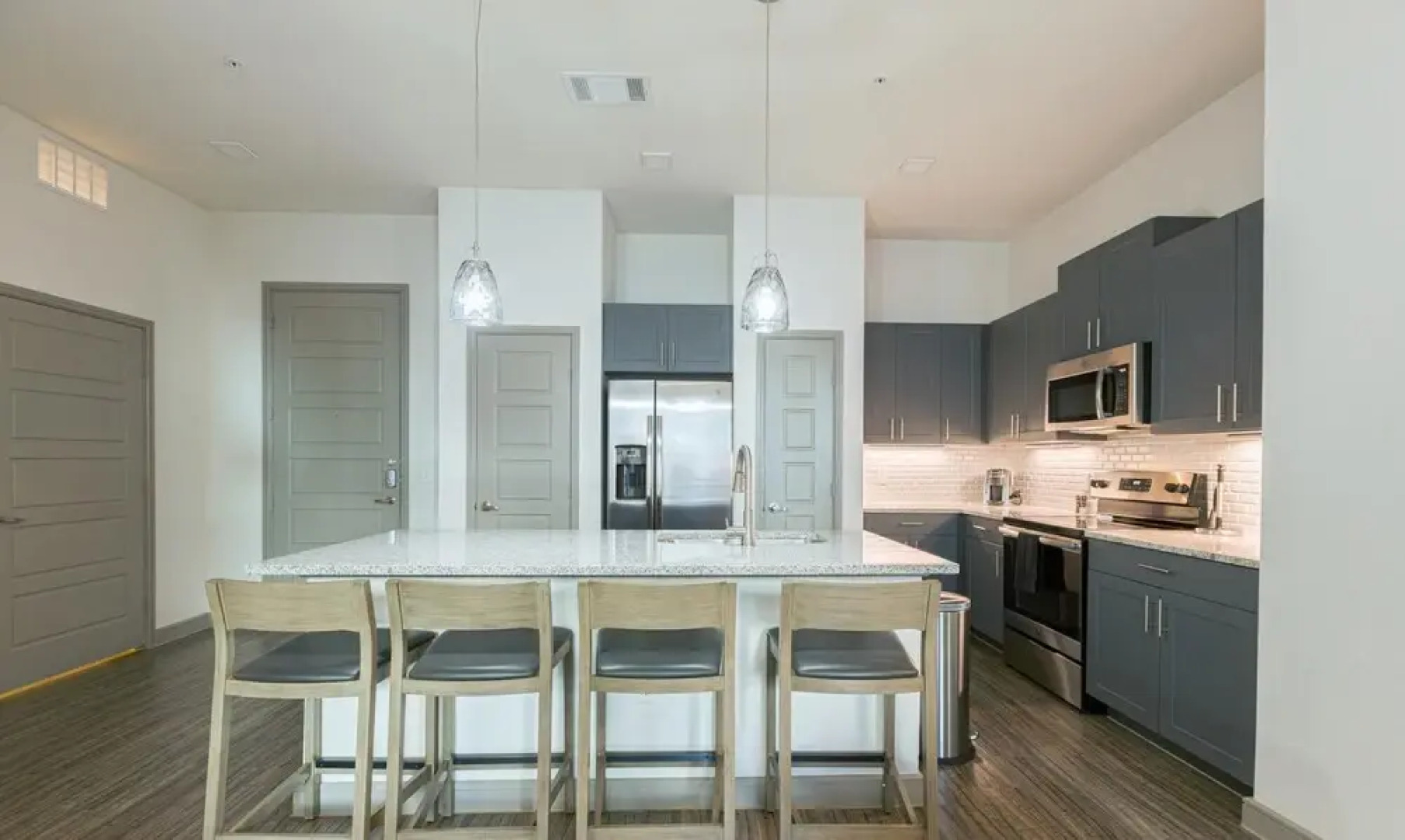 Landing Modern Apartment With Amazing Amenities Id6390