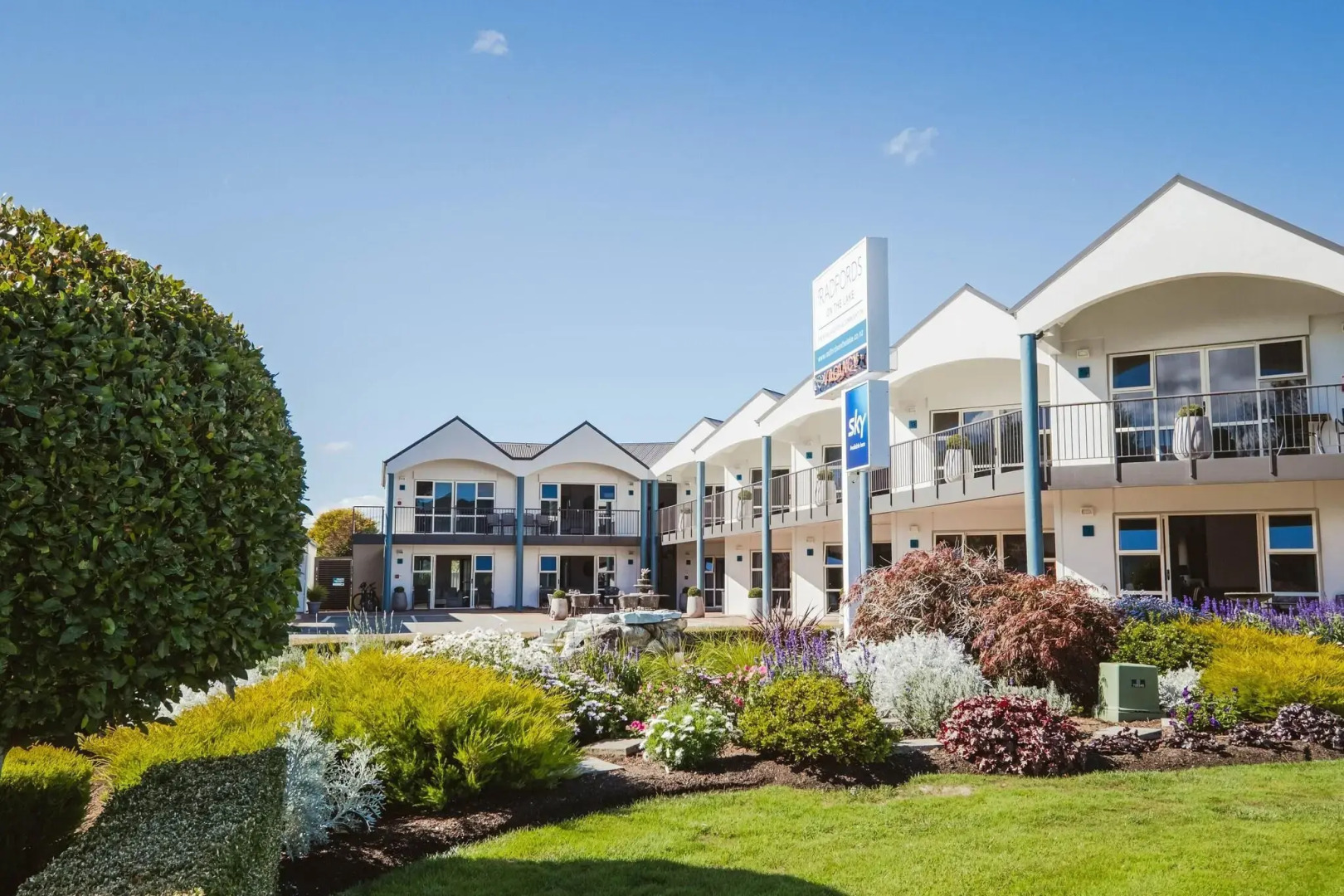 Radfords on the Lake