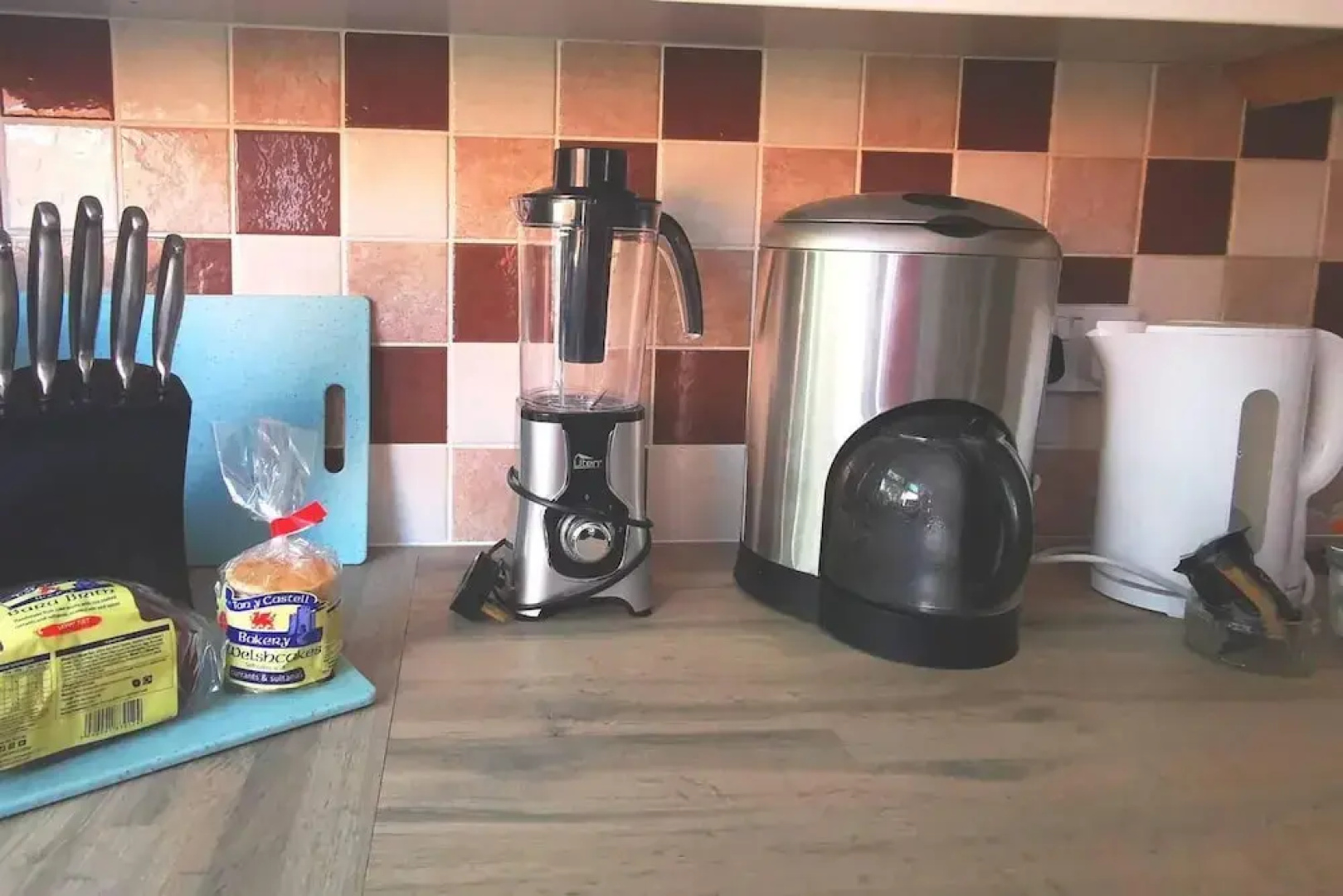 Cozy 2-bed Cottage in Merthyr, 5 Mins to Bike Park