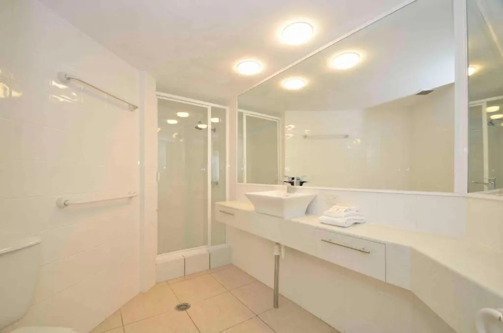 Chateau Royale Beach Resort Maroochydore