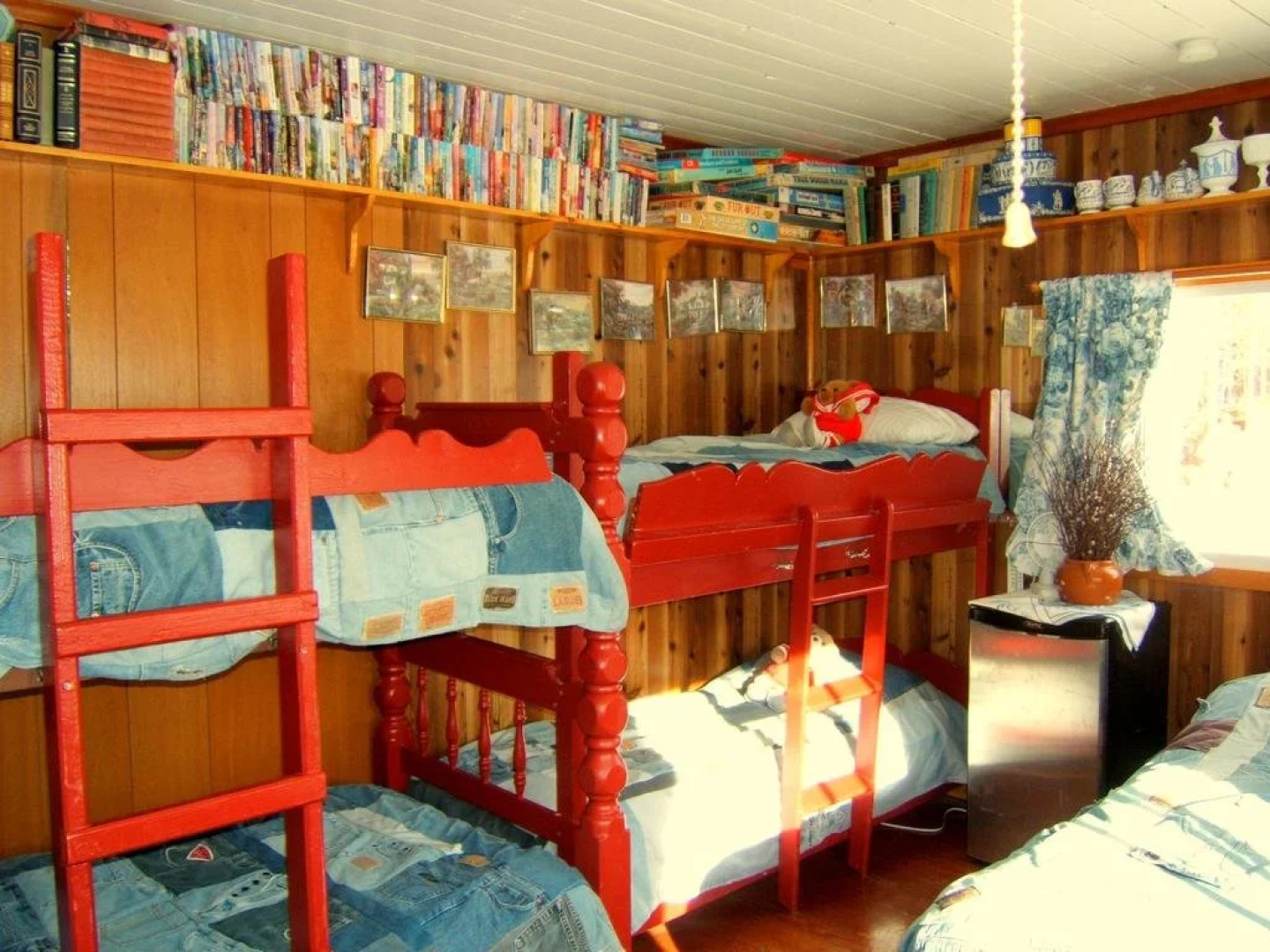 Teepee Meadows Guest Cottages