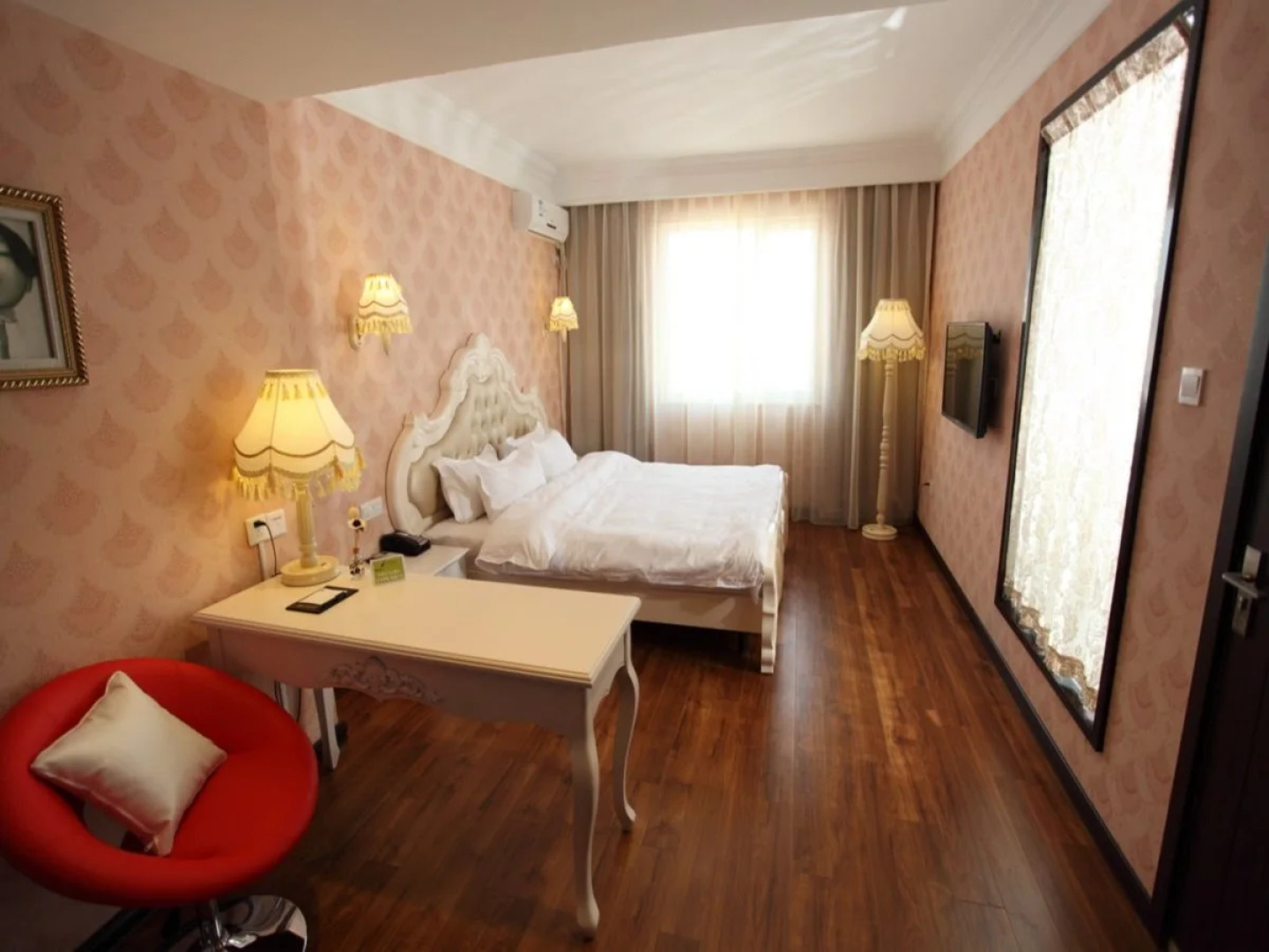 Camilla Business Hotel