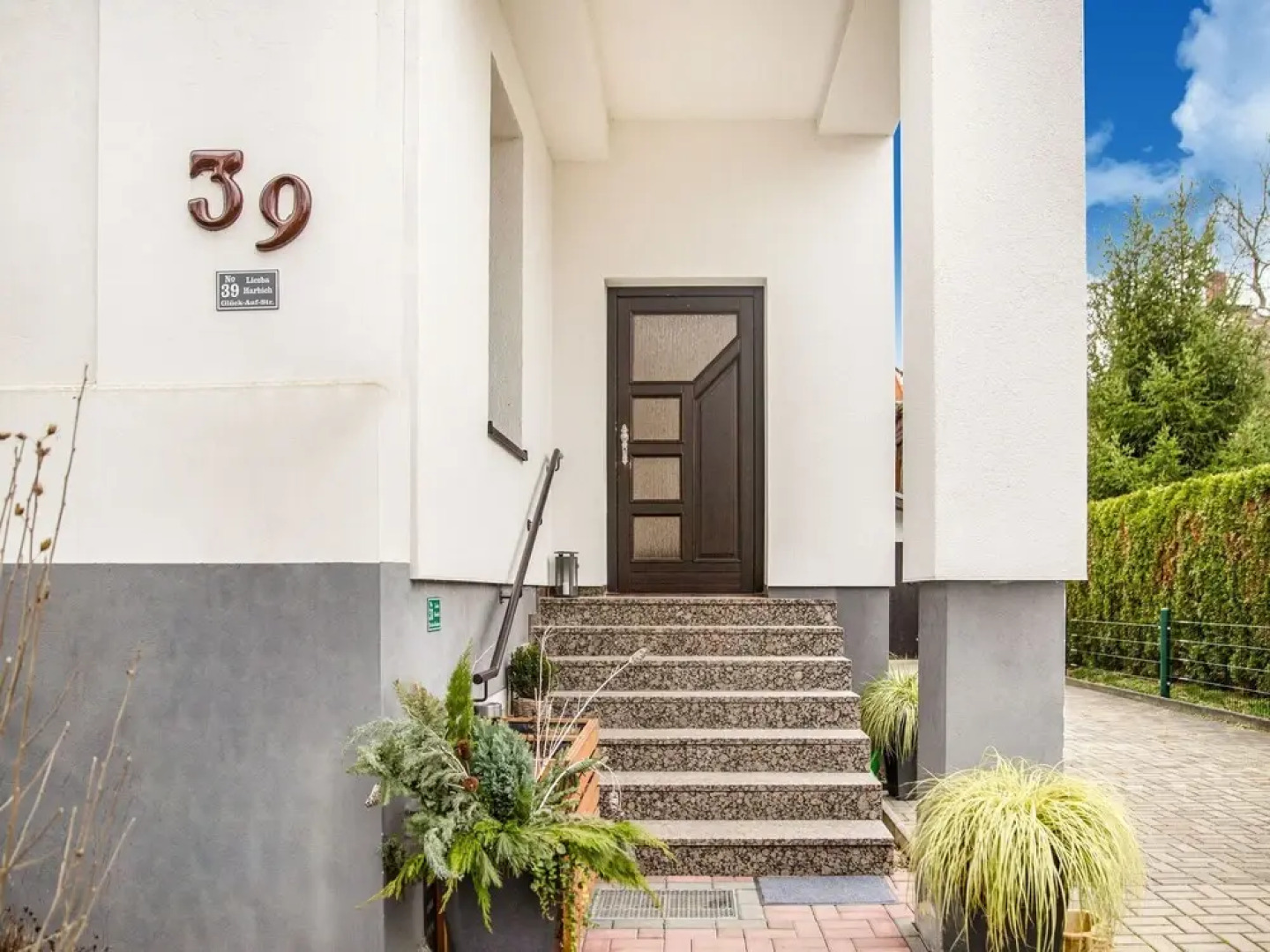 Simplistic Apartment in Neukieritzsch With Garden