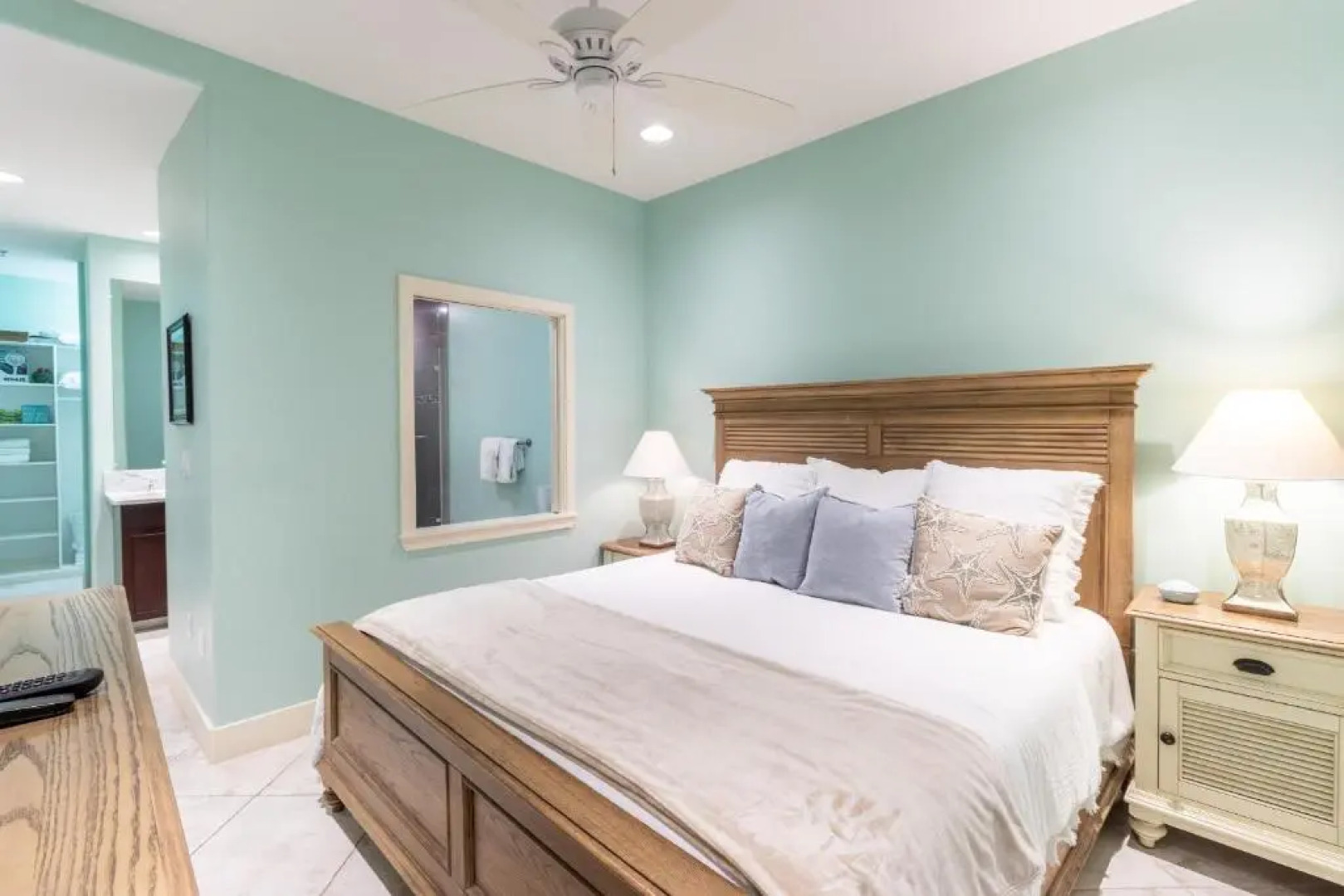 Diamond Beach 304 - Sapphire